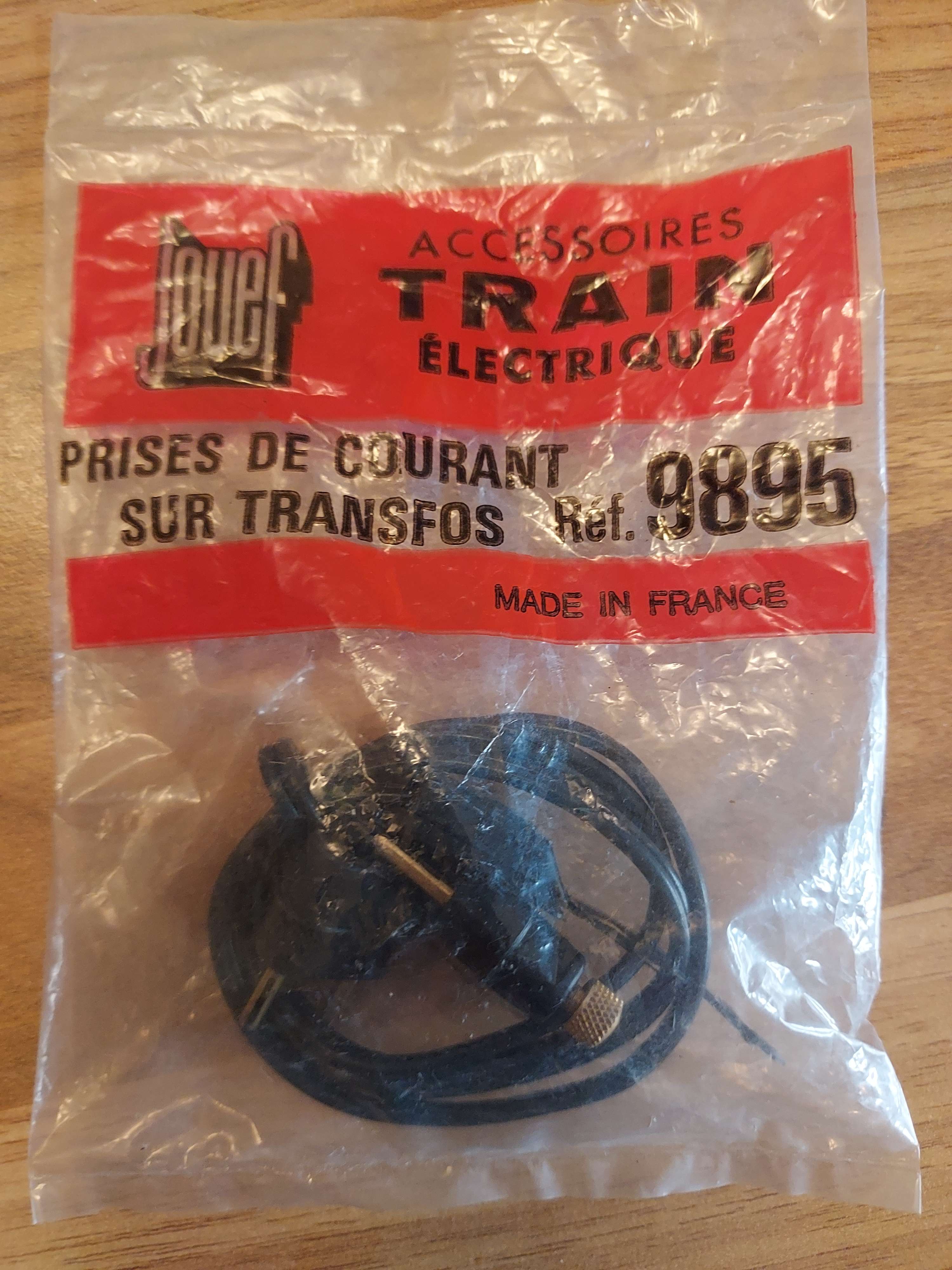 Jouef c&acirc;ble de raccordement transfo plus fiche 14 &agrave; 16 volts ref 9895