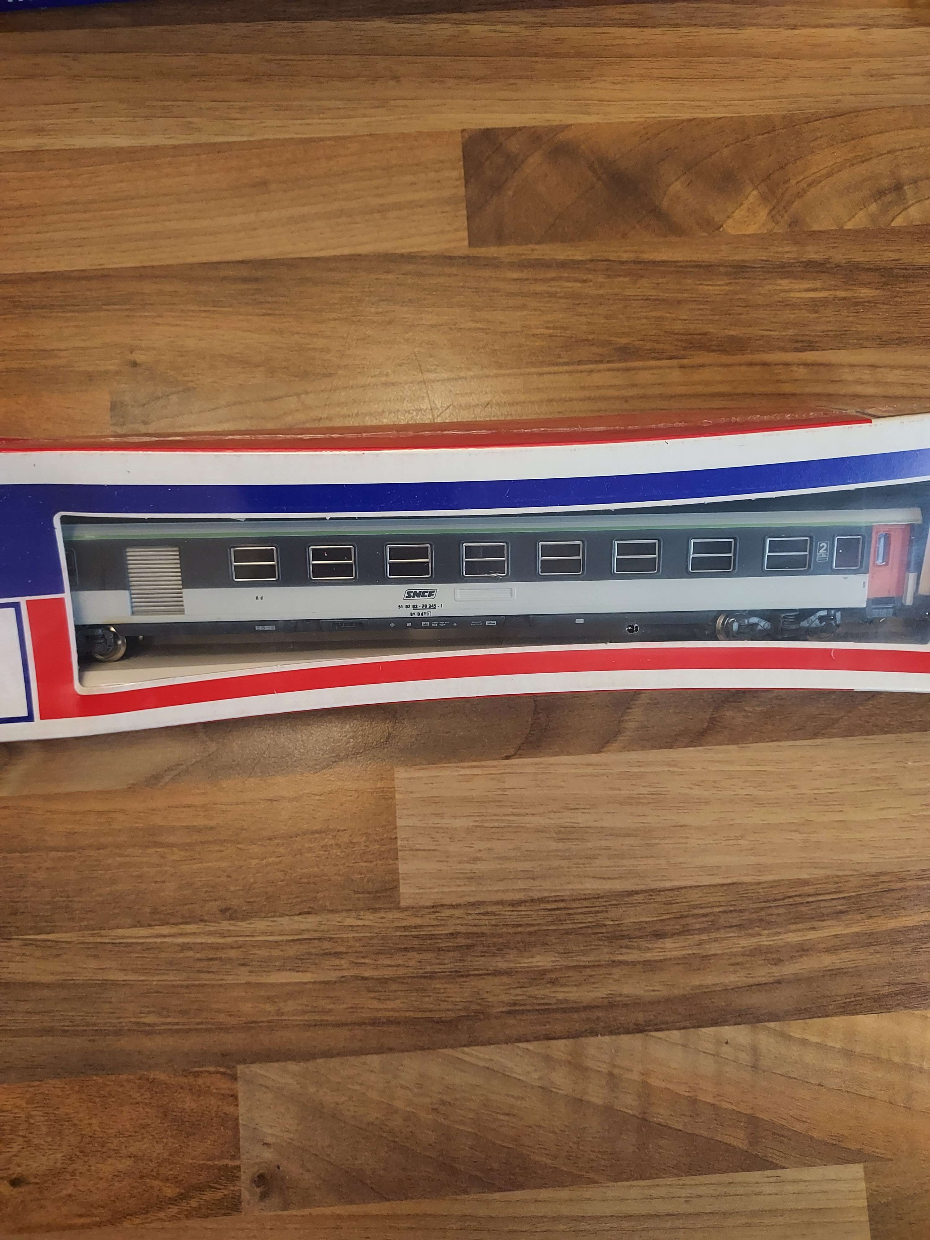 JOUEF voiture de voyageurs 2i&egrave;me classe  5363 HO 