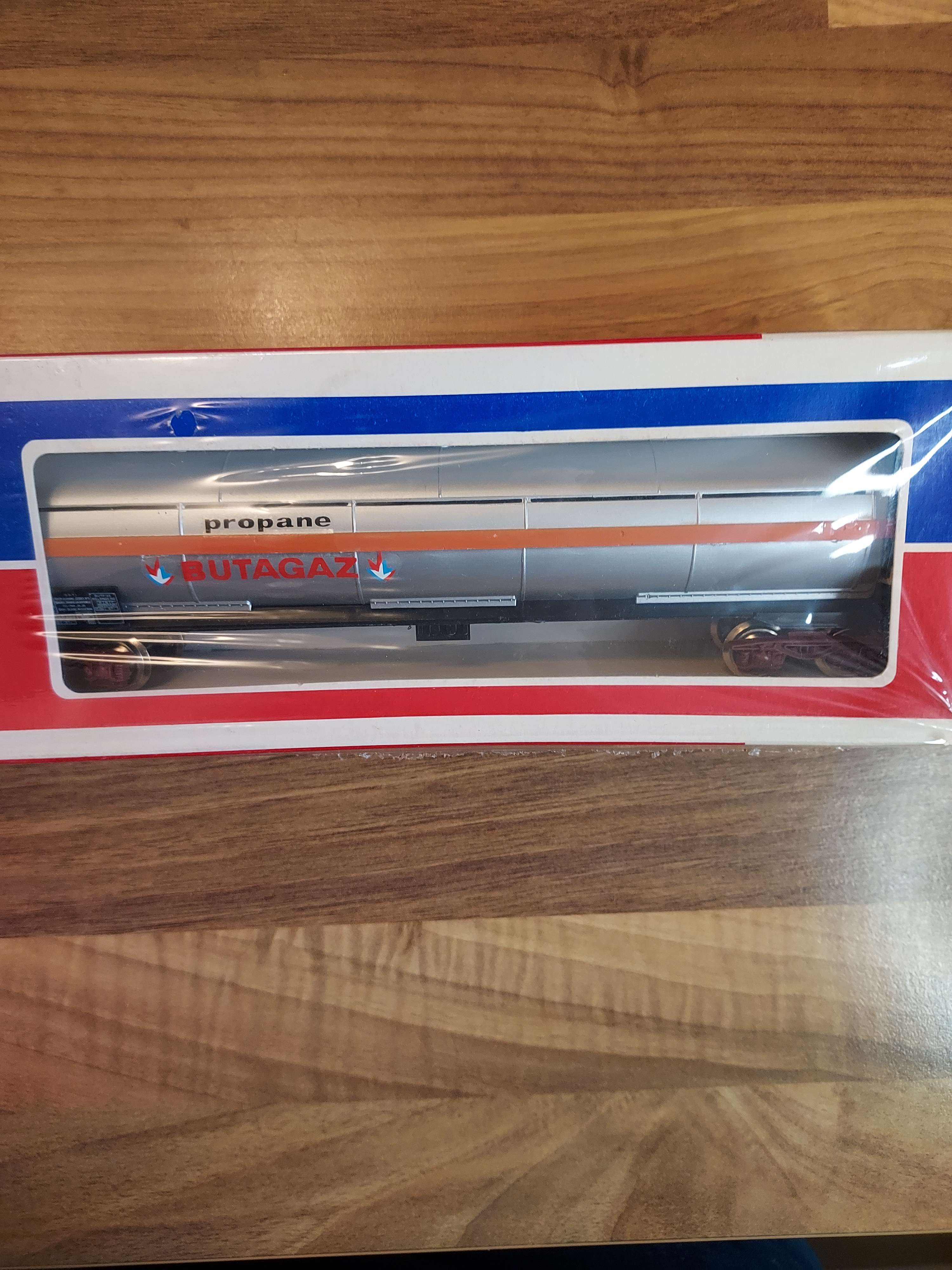 JOUEF CHAMPAGNOLE 6511 WAGON CITERNE PARE SOLEIL BUTAGAZ HO