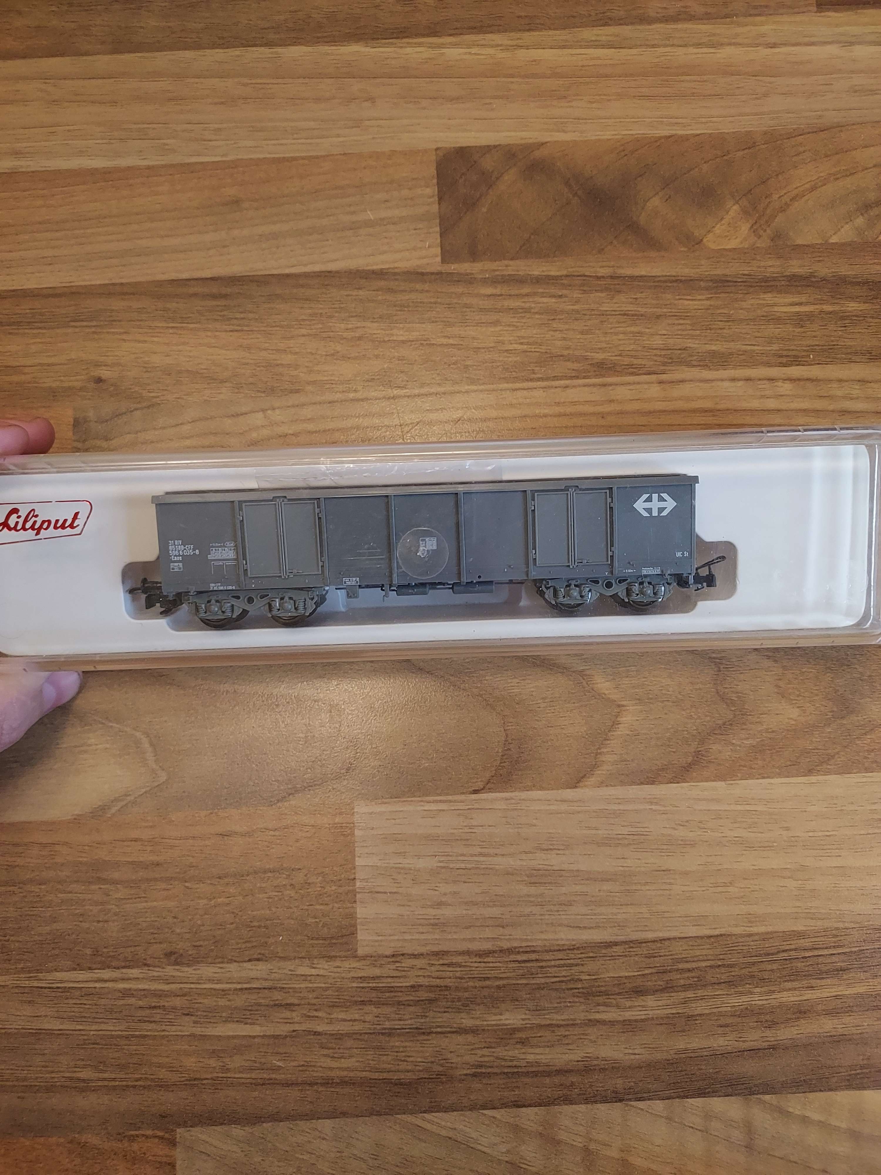 Wagon de marchandises ouvert Liliput H0 24450 de la Deutsche Bahn avec boite HO