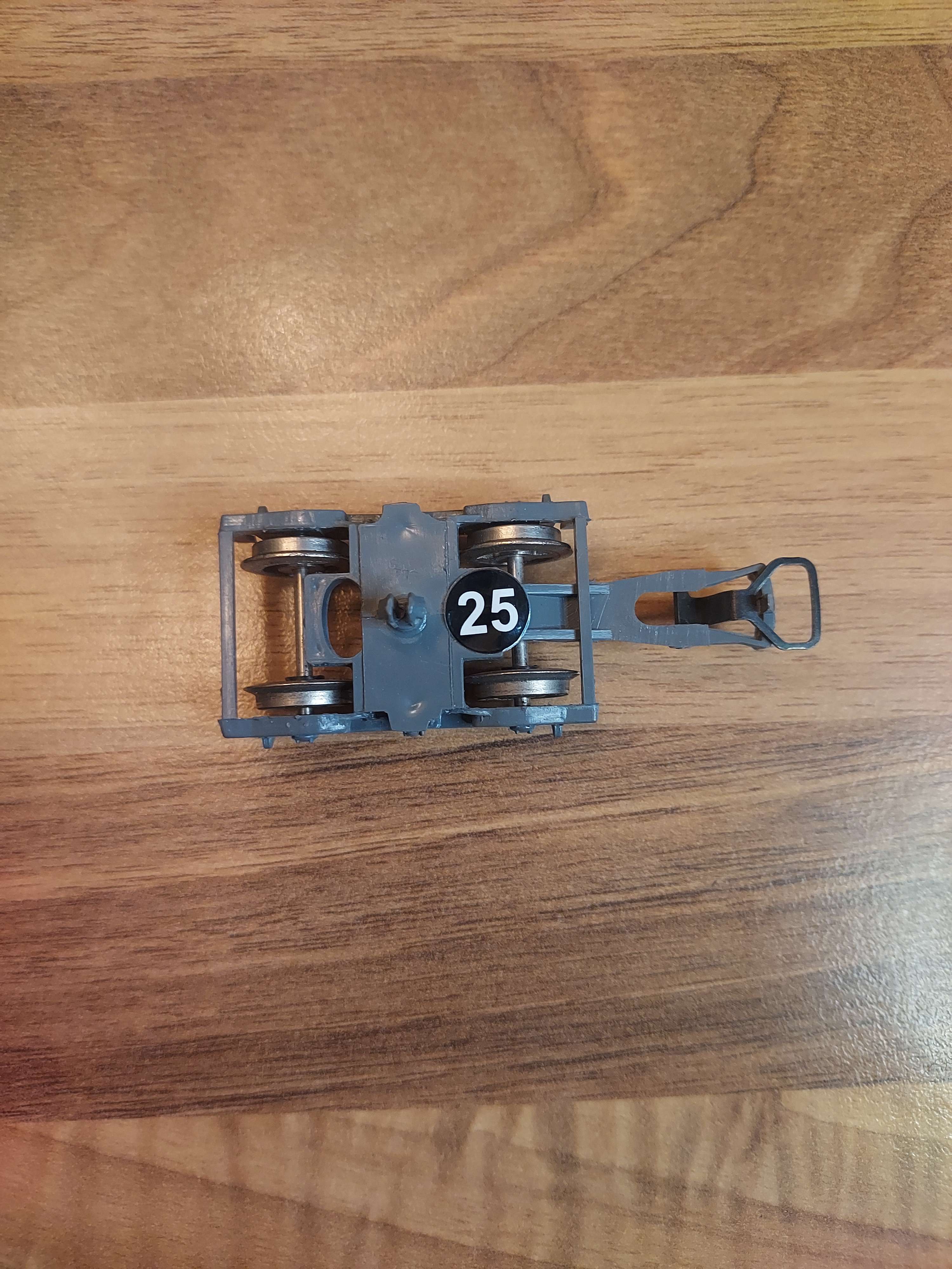 Jouef bogie avec essieux pour voiture Wagon HO ref 25