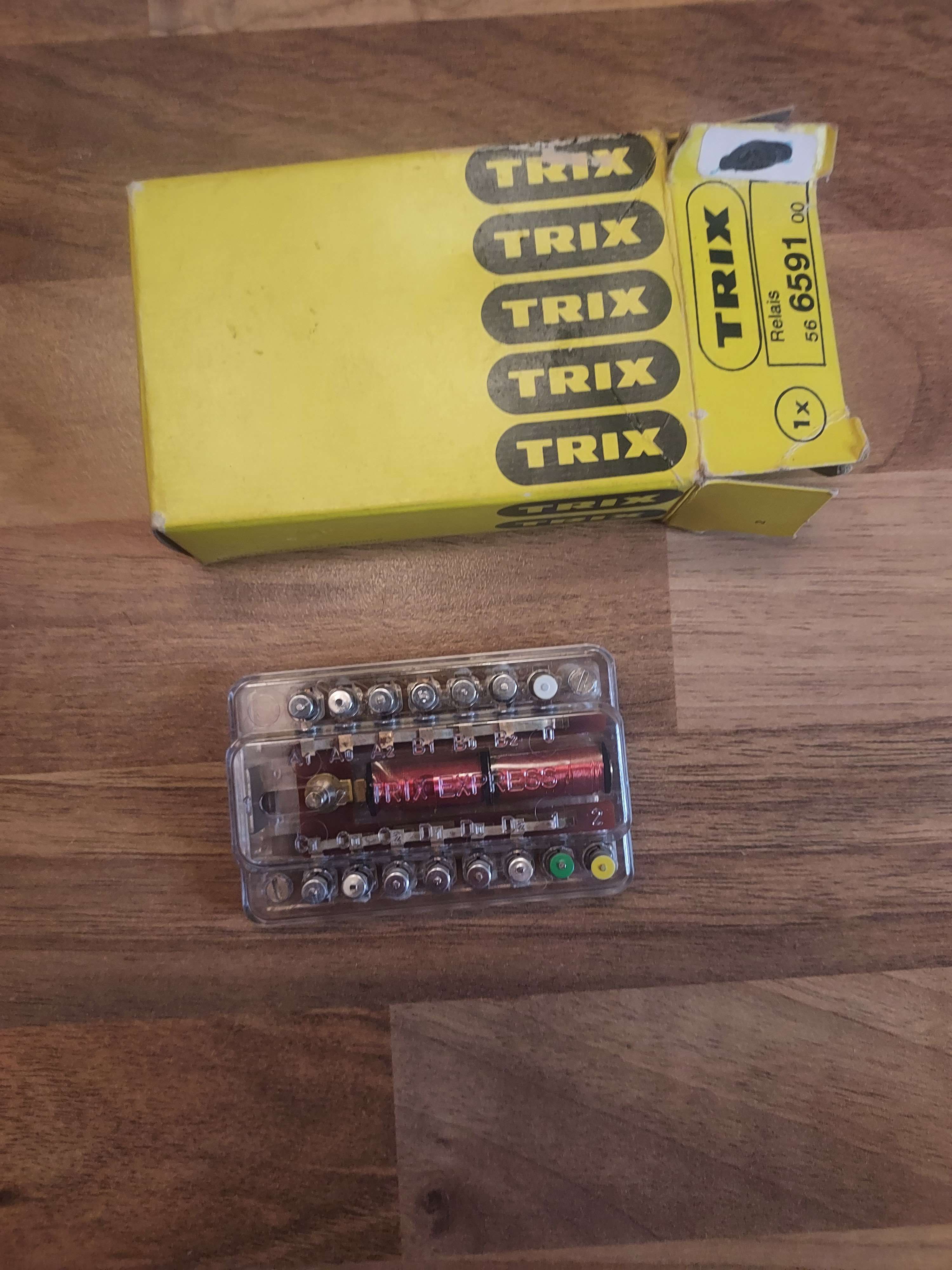 Relais de Commutation universel Trix N&deg;6591 train 