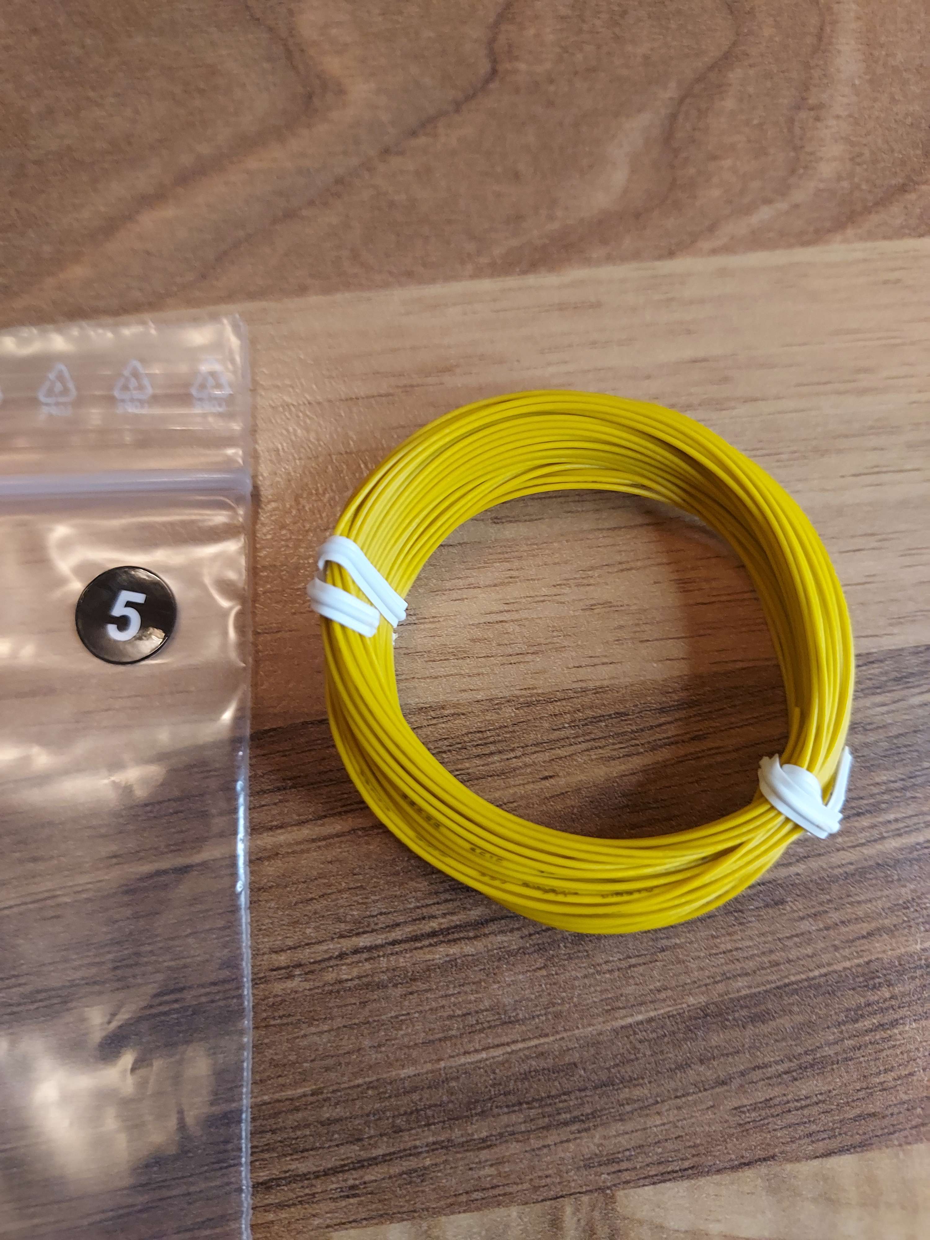 Faller jaune fil torsad&eacute; 0.04 mm&sup2; 10 m&egrave;tre HO N  TT  Z  ect 