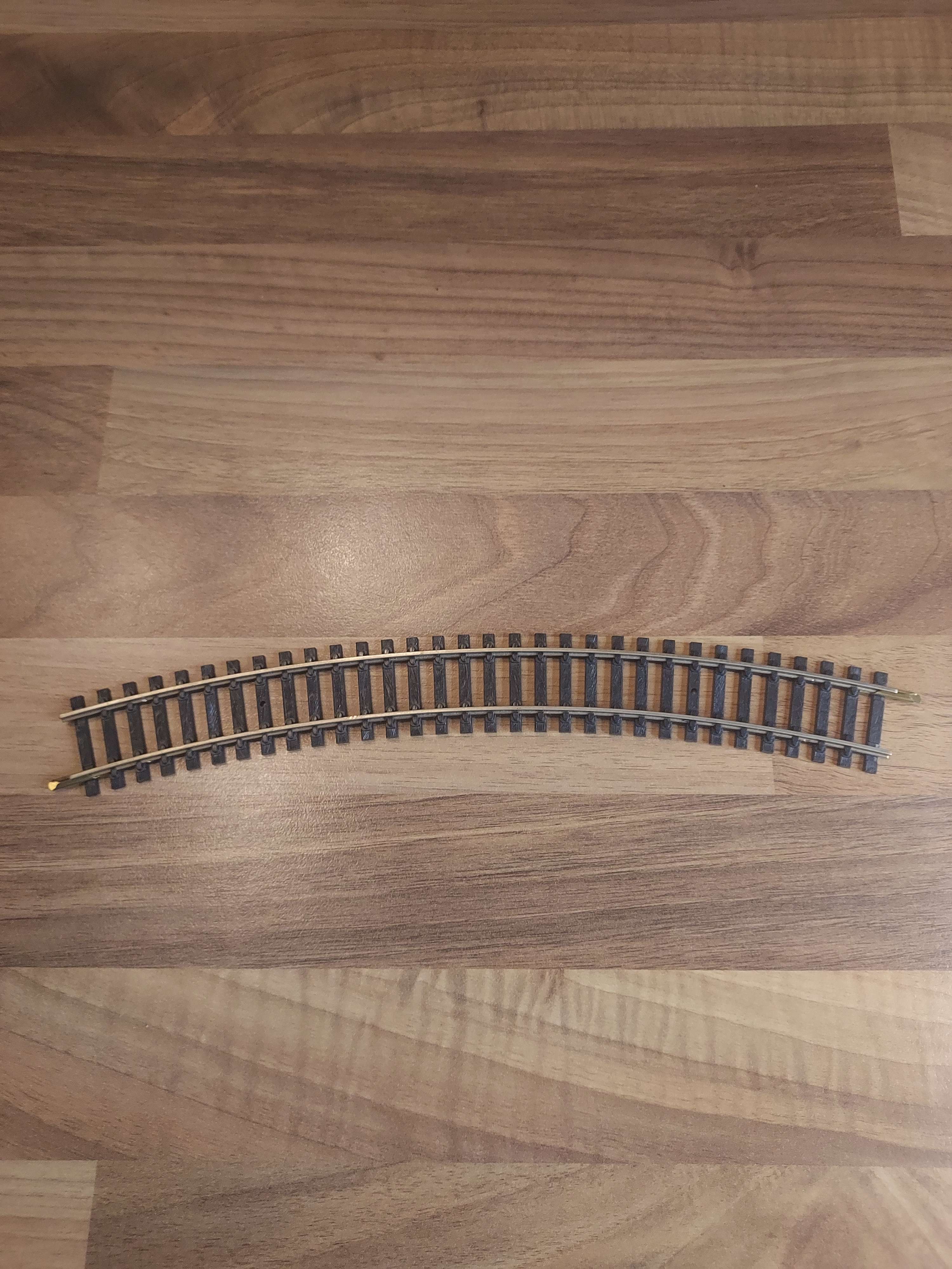 Jouef rail courbe maillechort HO code 100  R = 17