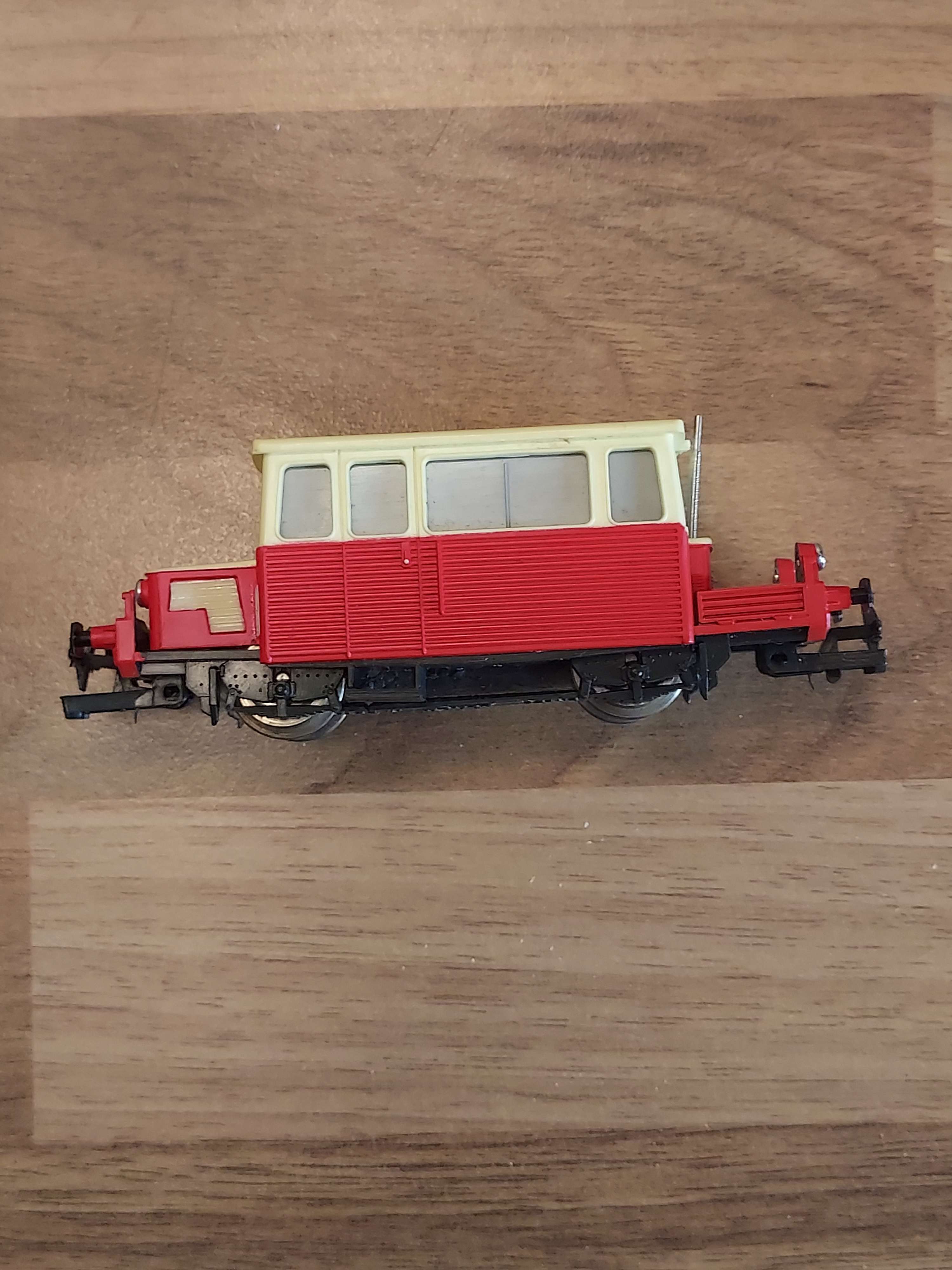 Jouef draisine HO roule tr&egrave;s bien ref 11