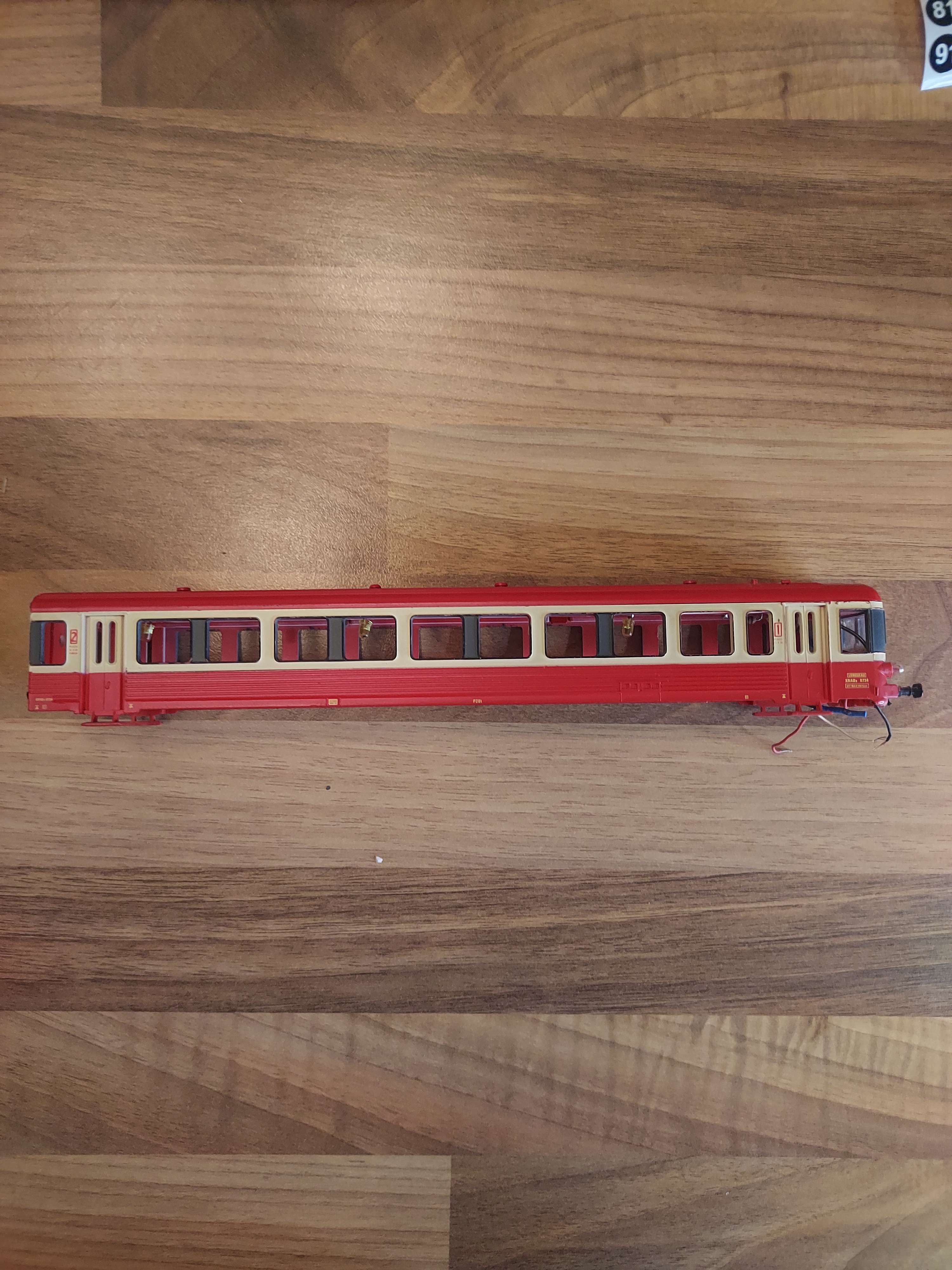 Jouef caisse coque avec &eacute;clairage souffle tampons pour fausse motrice autorail  XRAx  8734 HO ref 11