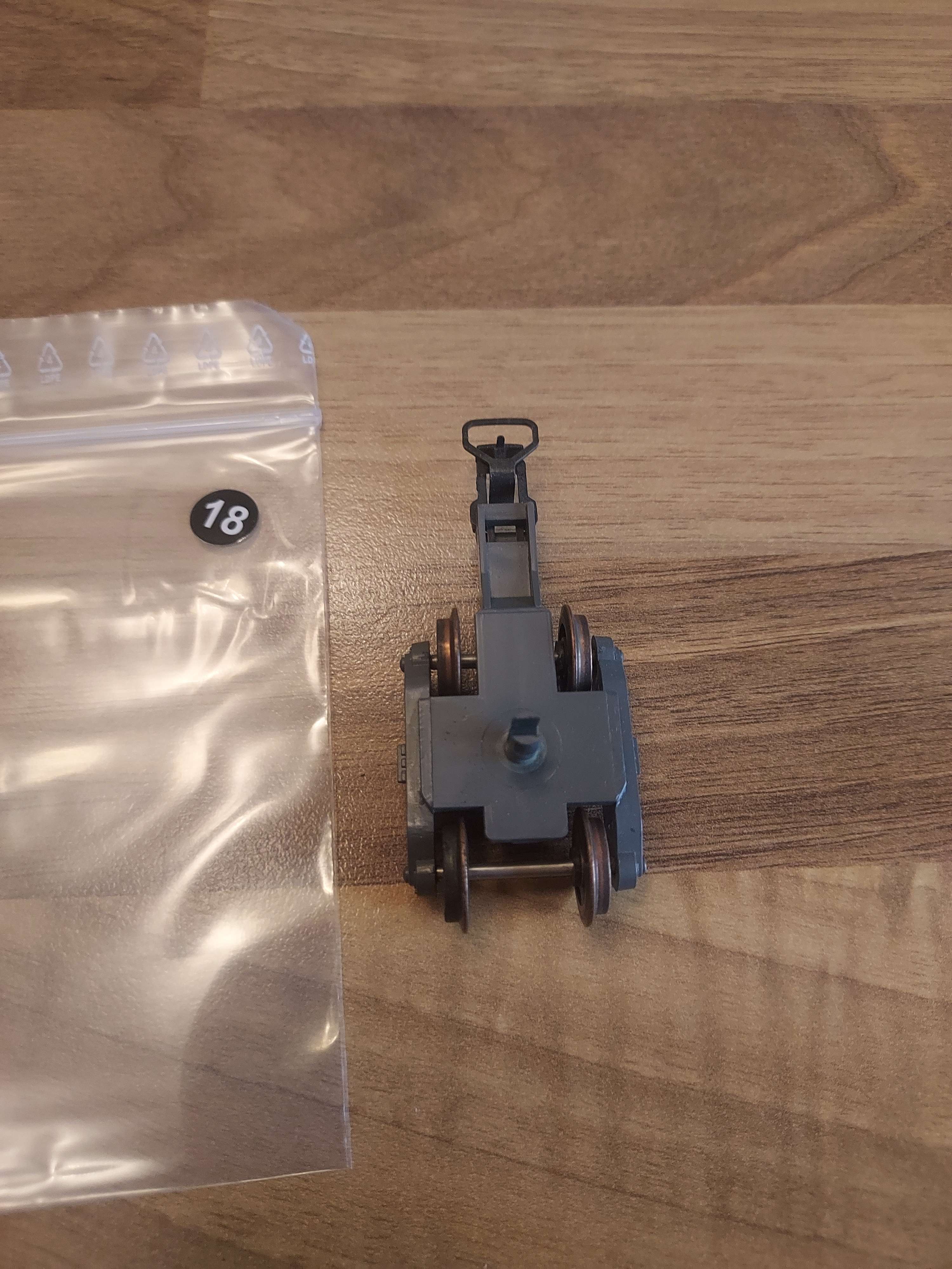 JOUEF bogie a clipse plus essieux porteur pour autorail BUDD de la SNCF  HO ref 18