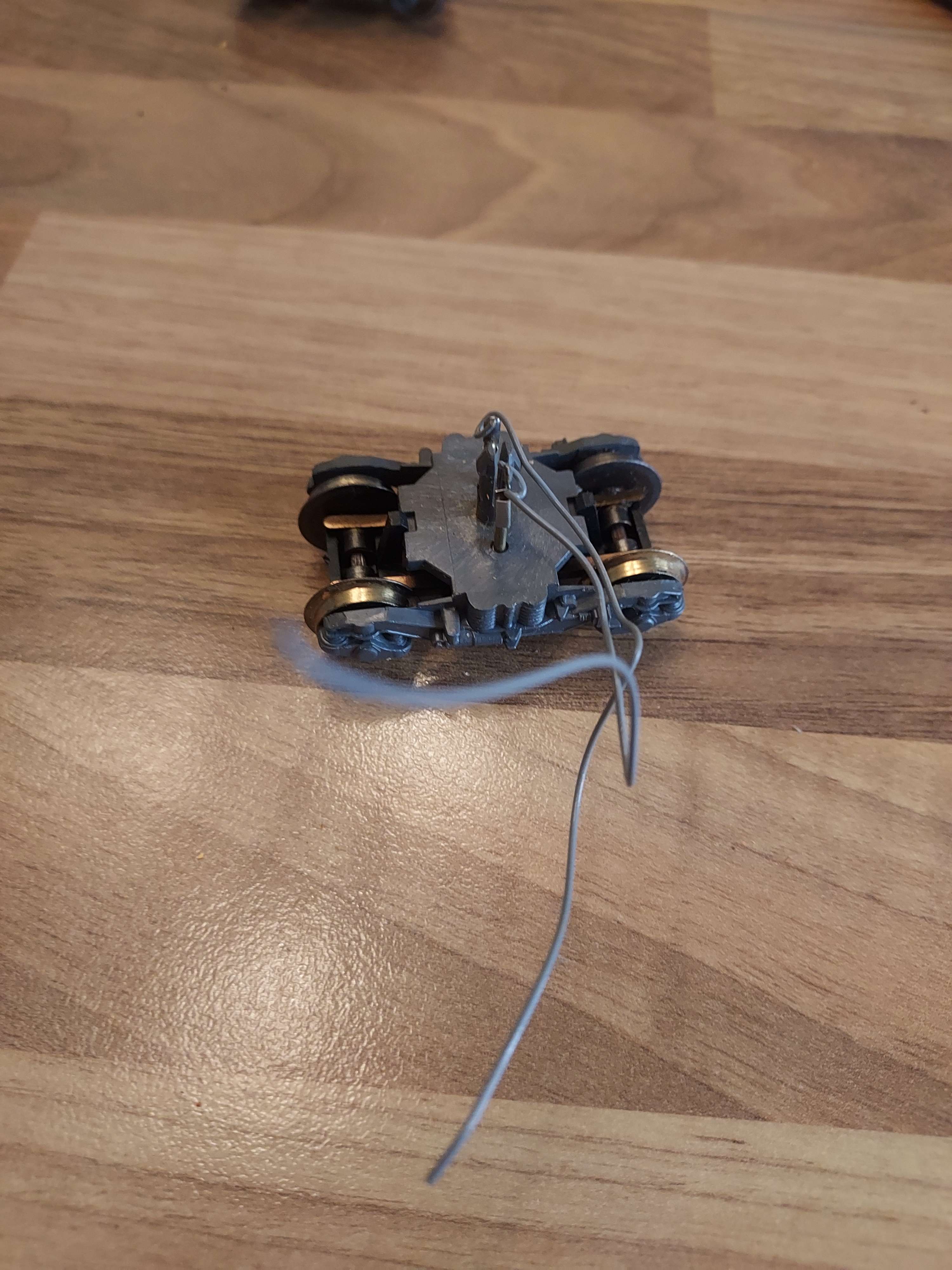 Jouef bogie capteurs de tgv sud est HO ref 8