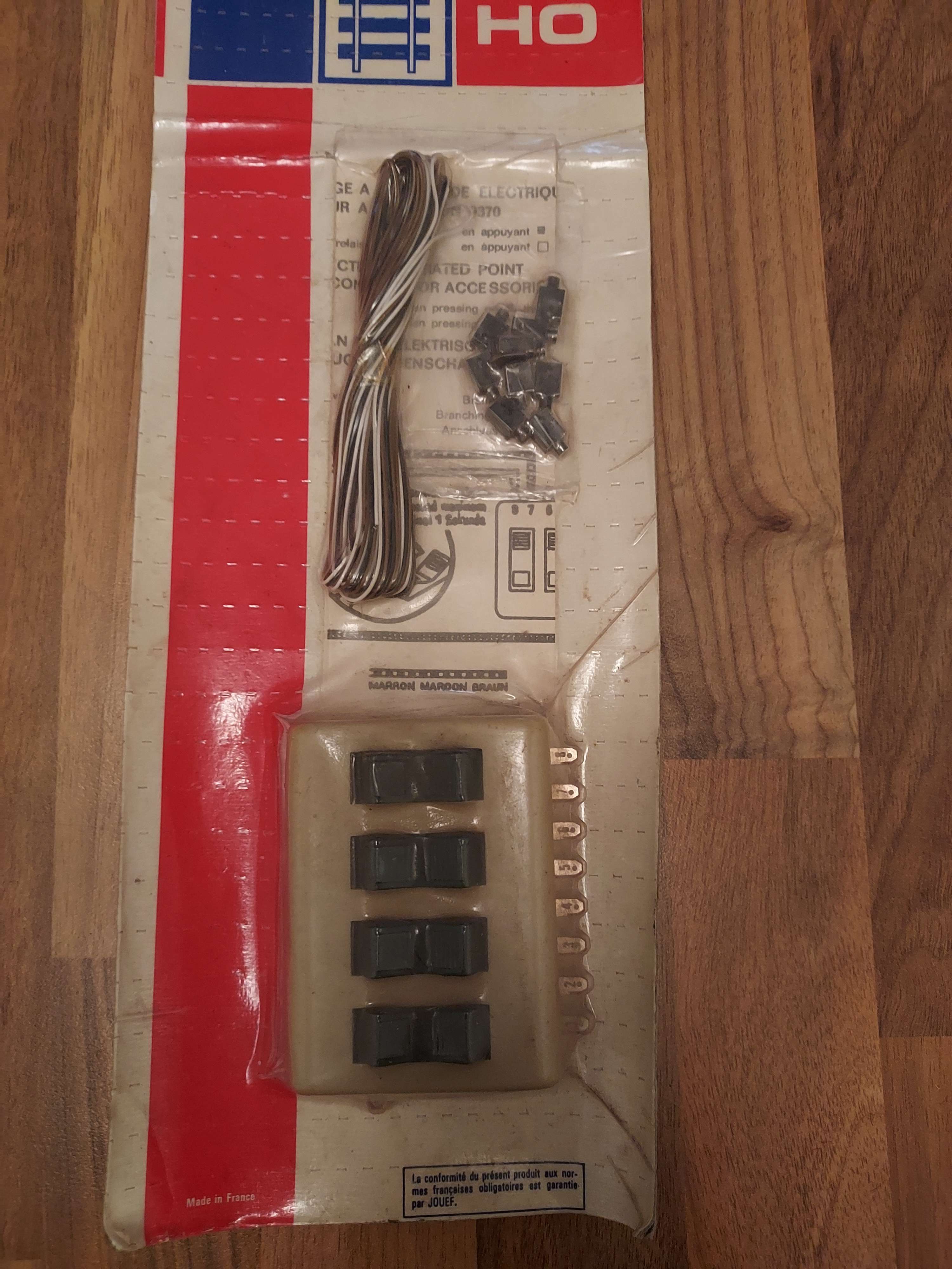 Jouef bo&icirc;tiers de commande 