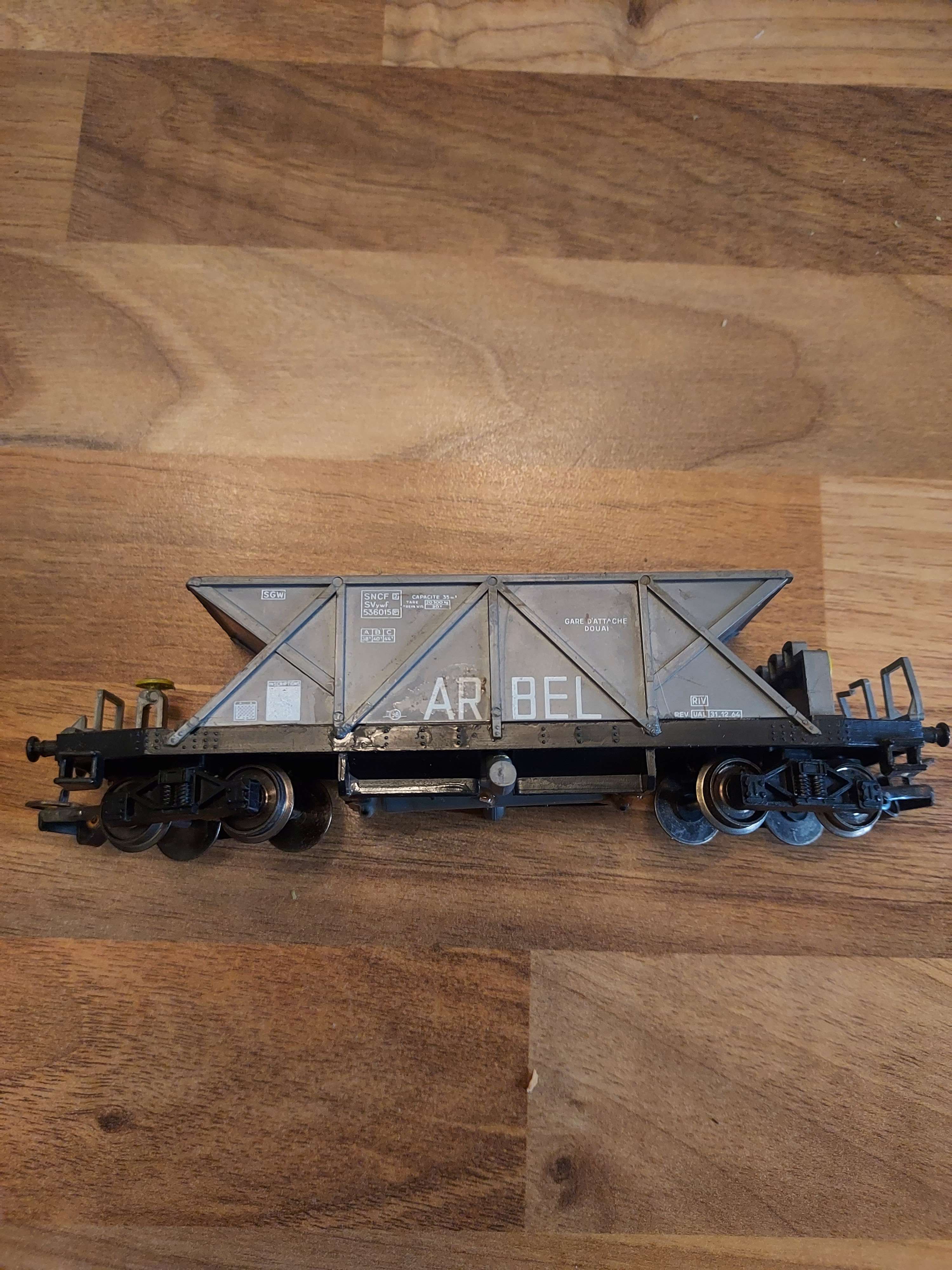 Jouef wagon tr&eacute;mie arbel avec changement HO ref 52