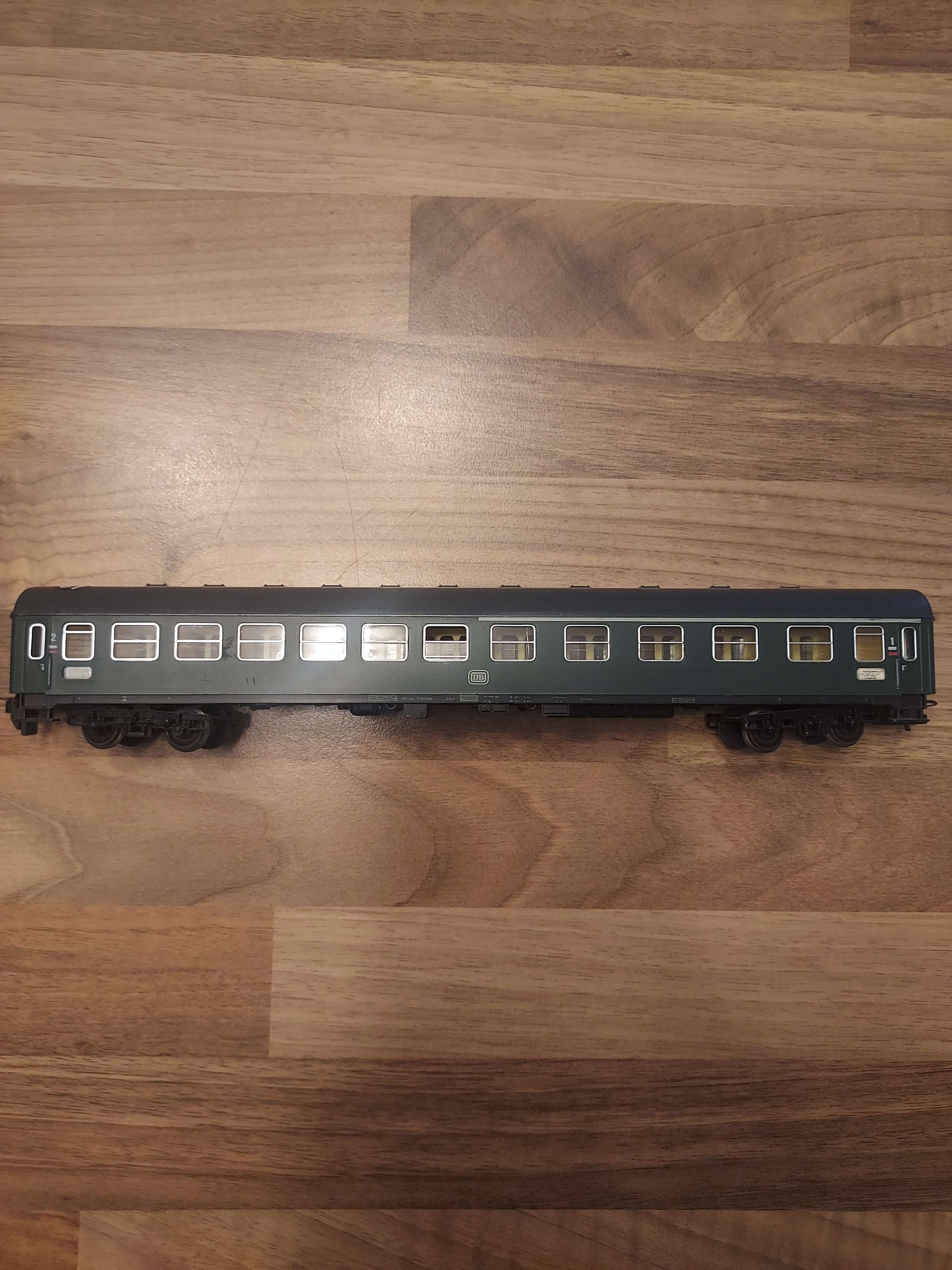 Jouef wagon voyageur HO ref 61