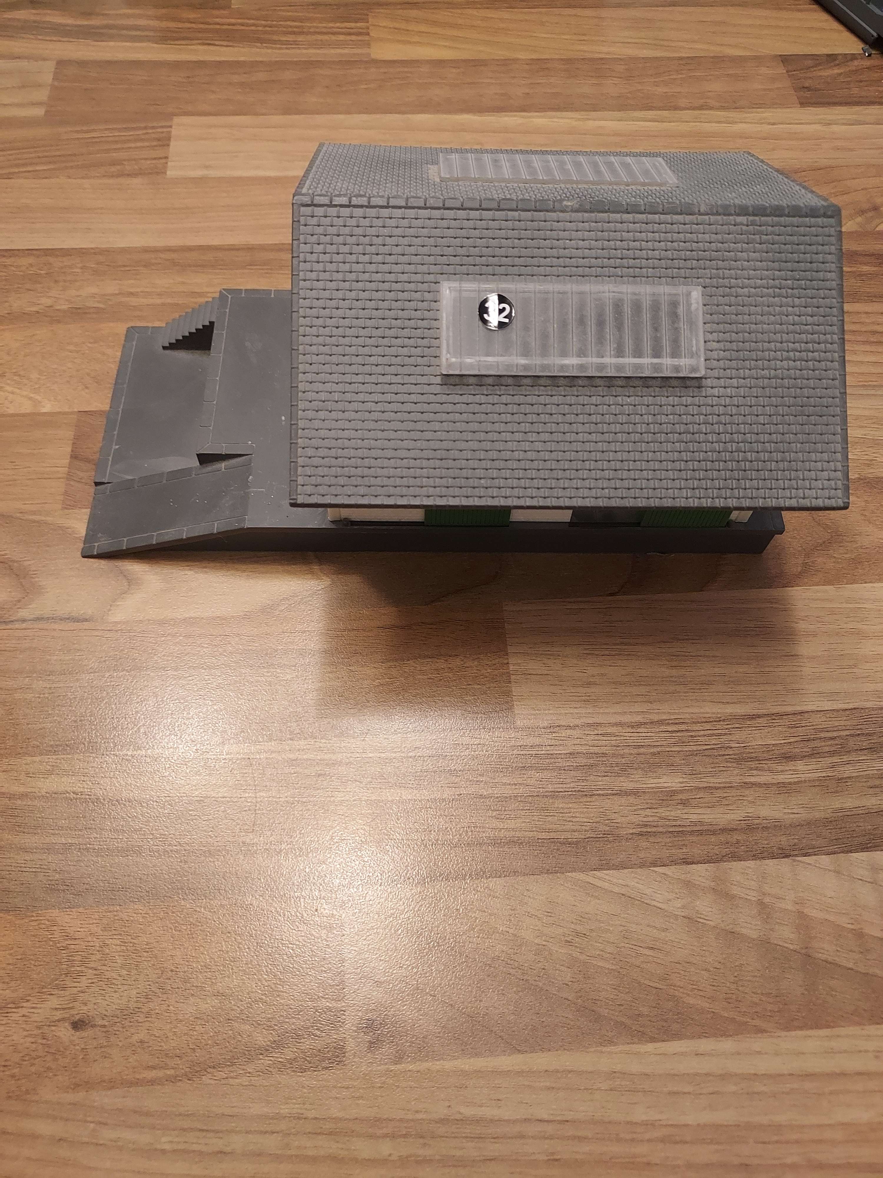 Jouef maquette HO halle &agrave; marchandises ref 32