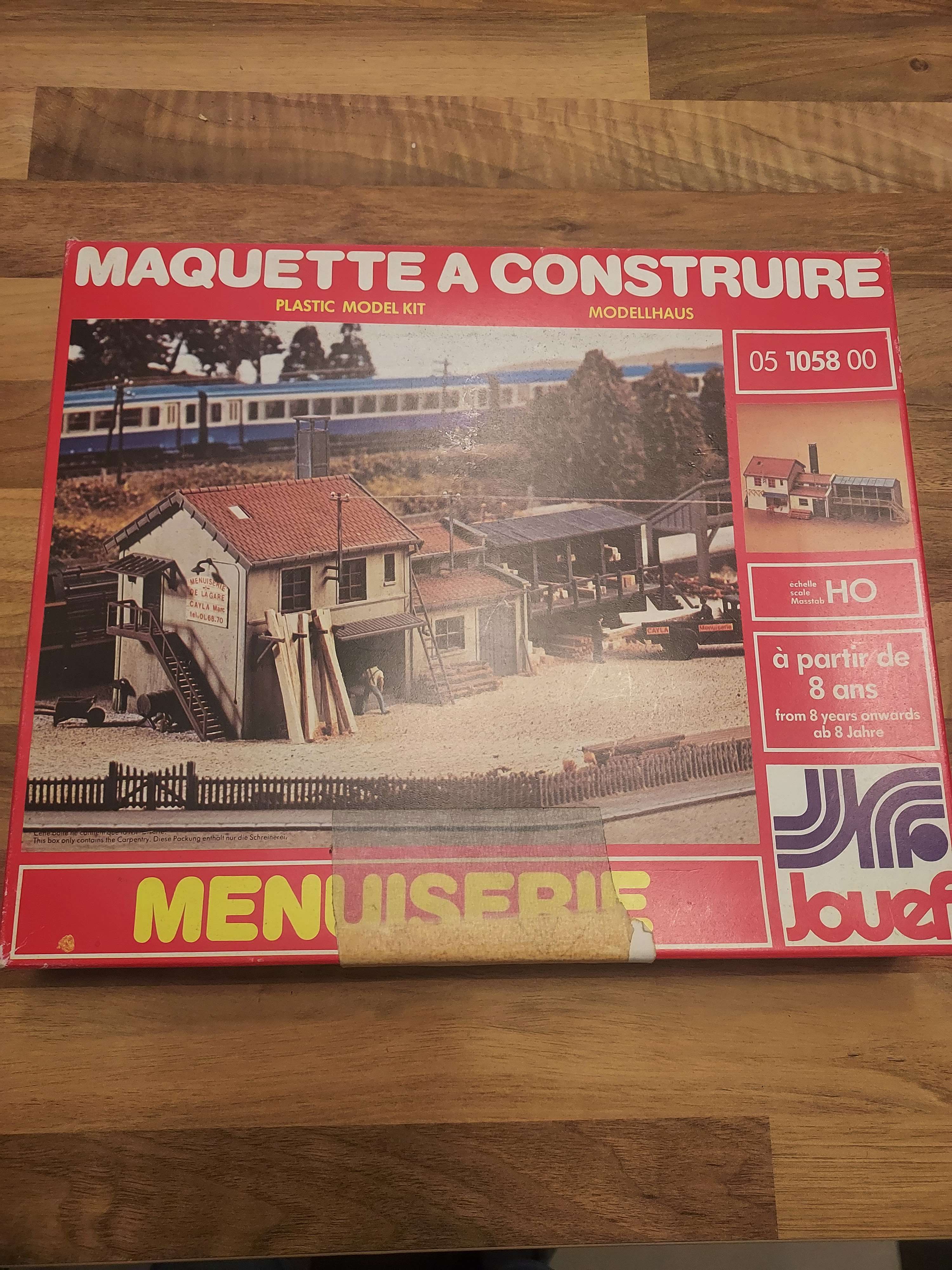 Jouef Bo&icirc;te vide menuiserie HO bon &eacute;tat 