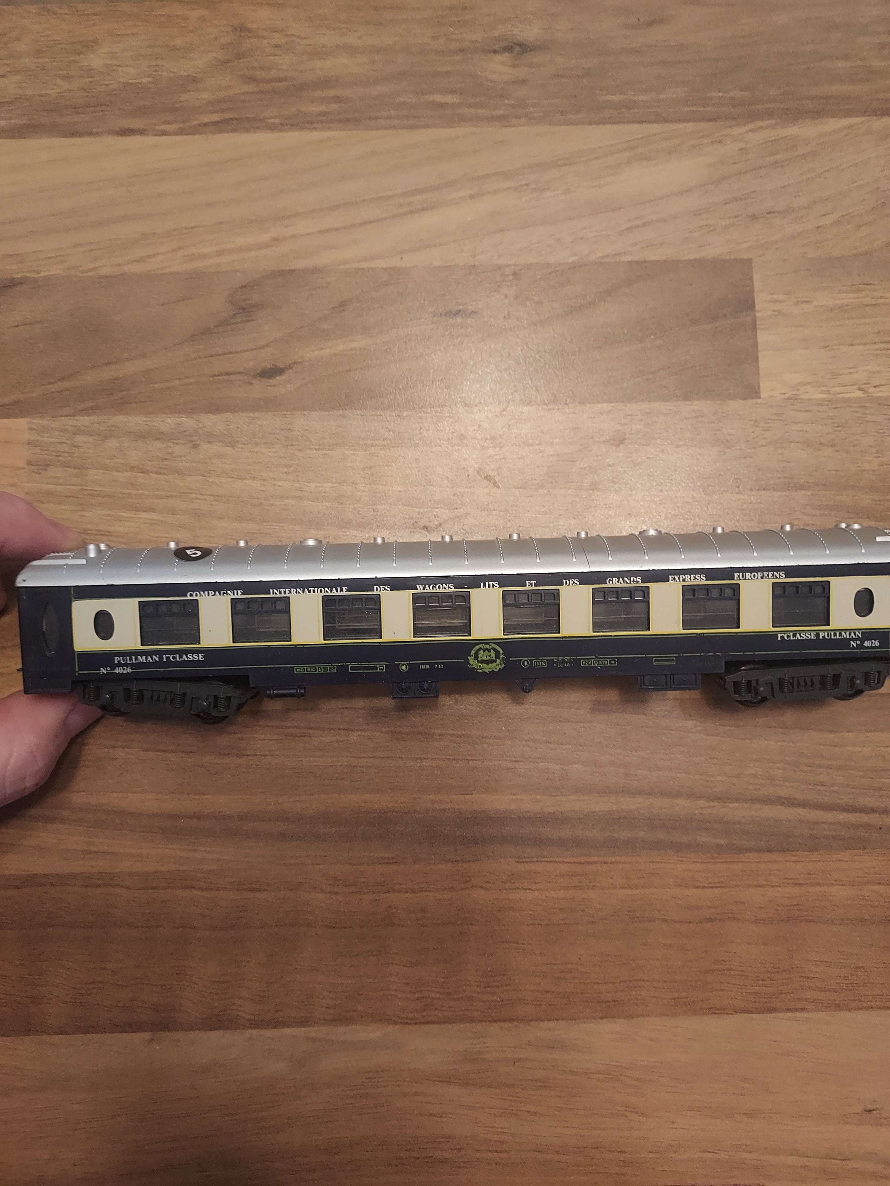 Fobbi wagon pullman n 4026 HO ref 5 