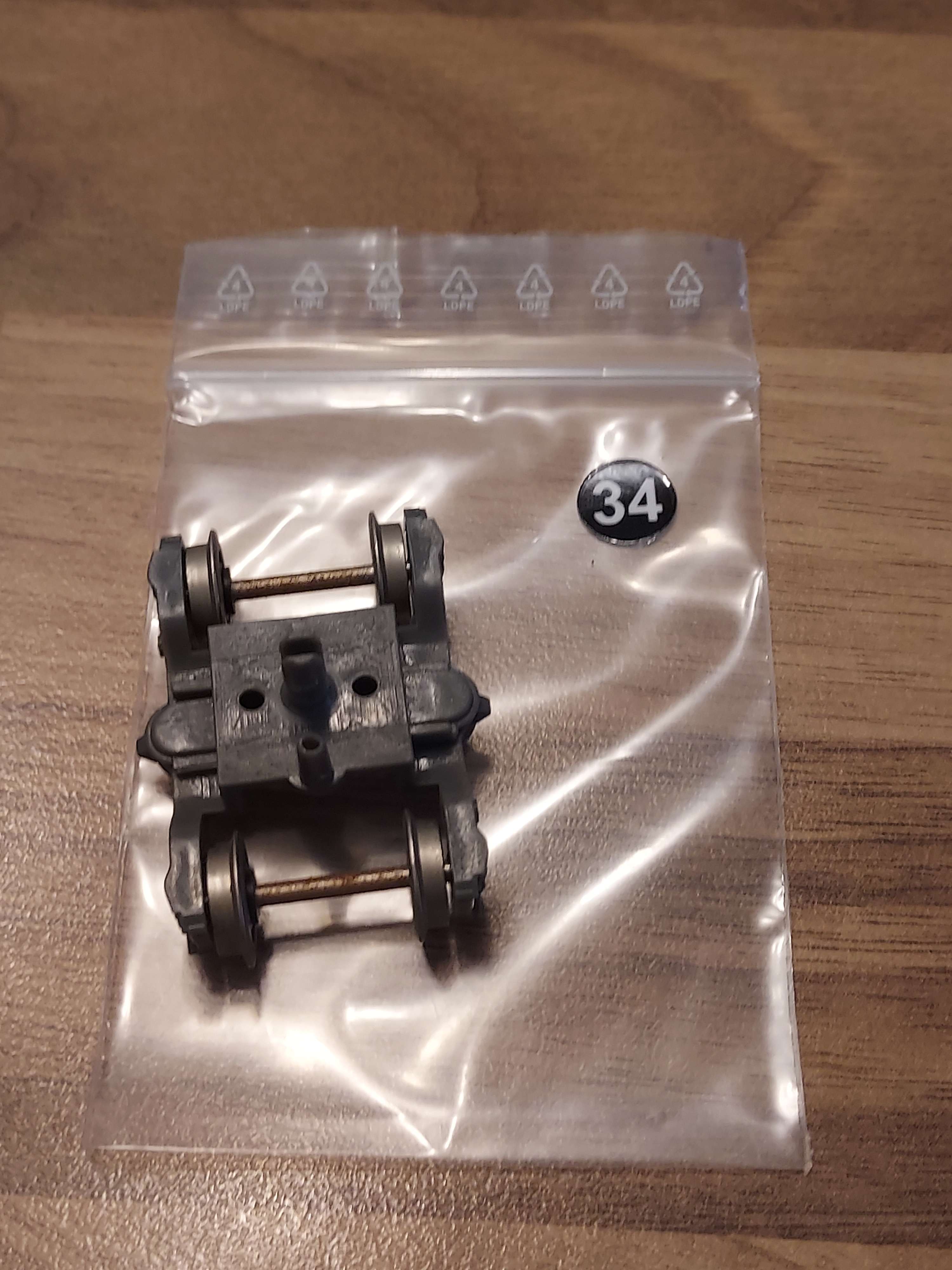 JOUEF HO 1/87  1 bogie pour turbotrain RTG  roues m&eacute;tal REF 34 