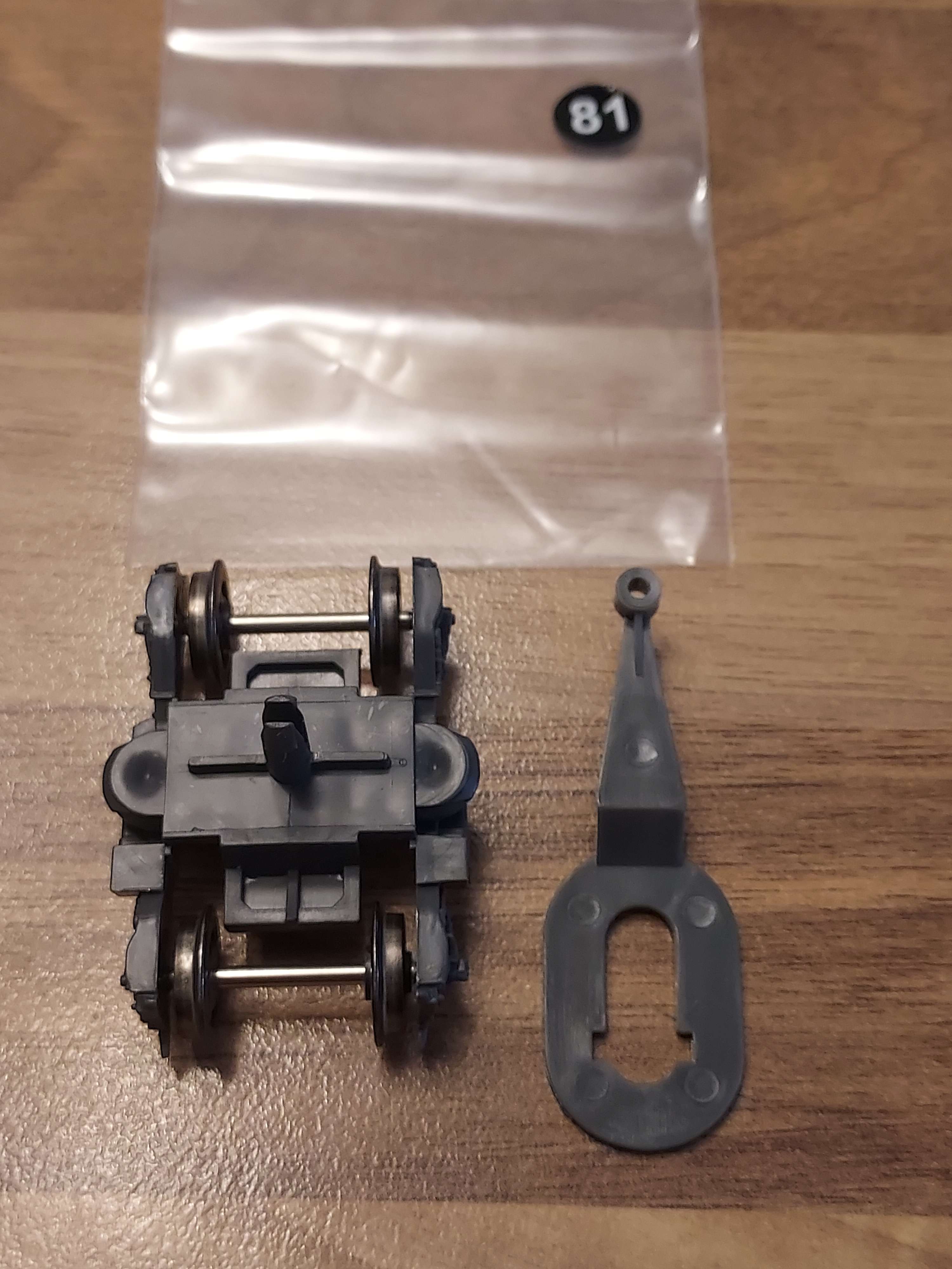 JOUEF HO 1/87 bogie avec son attelage pour voiture TGV atlantique ref 81