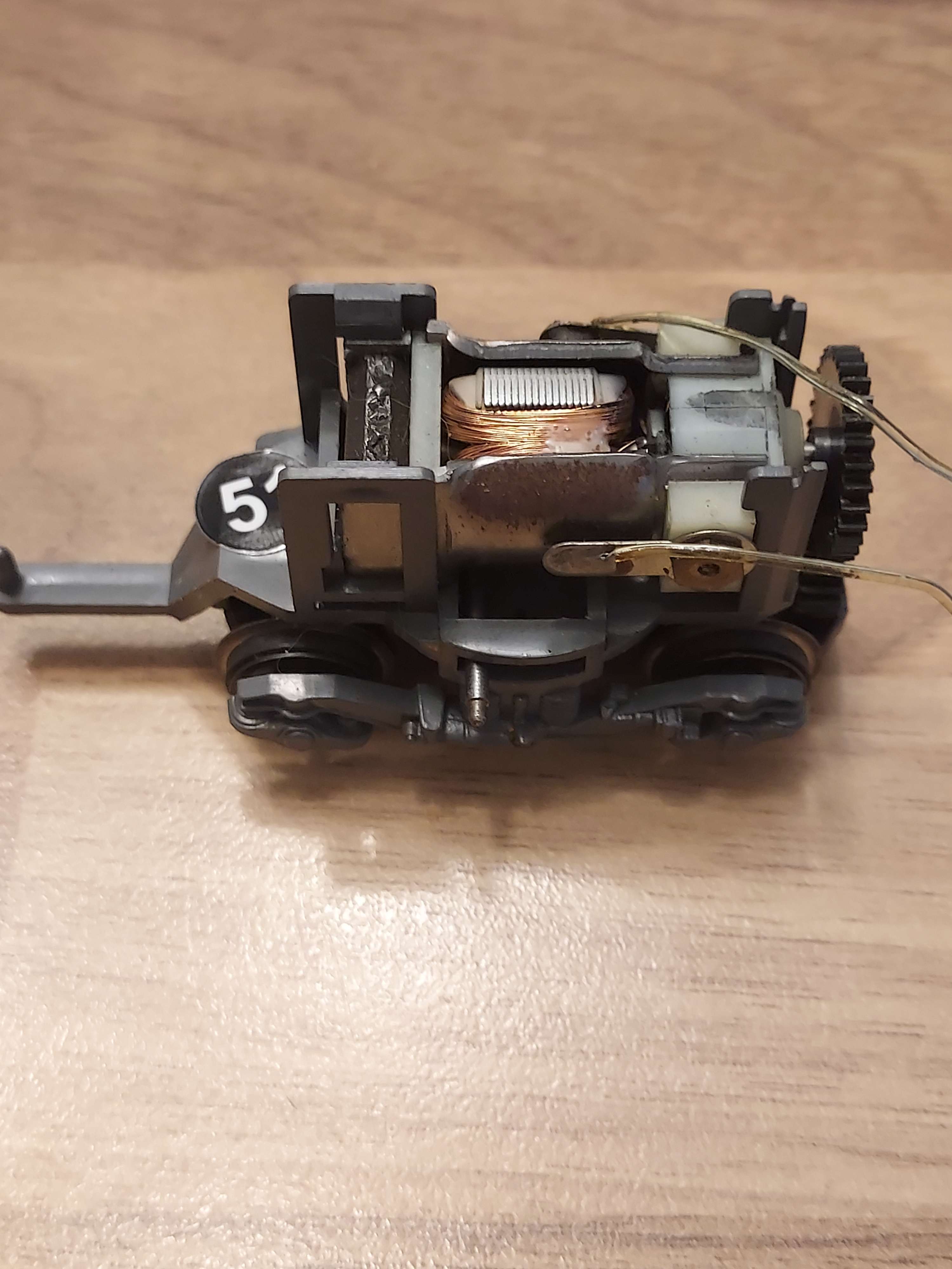 Jouef bogie avec moteur de tgv sud est motrice HO ref 51 fonctionne 