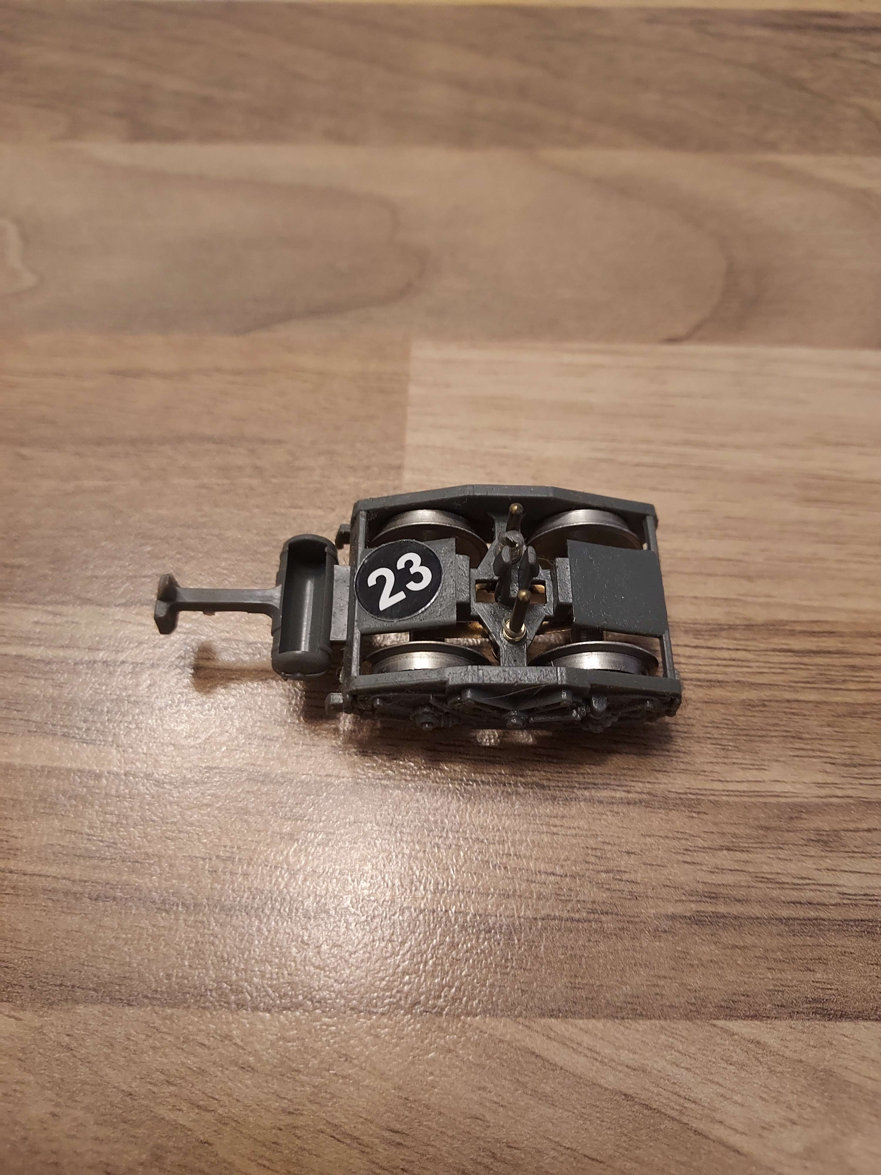 UN BOGIE CAPTEUR BB 25531 et BB 17029 JOUEF - HO FRE 23 