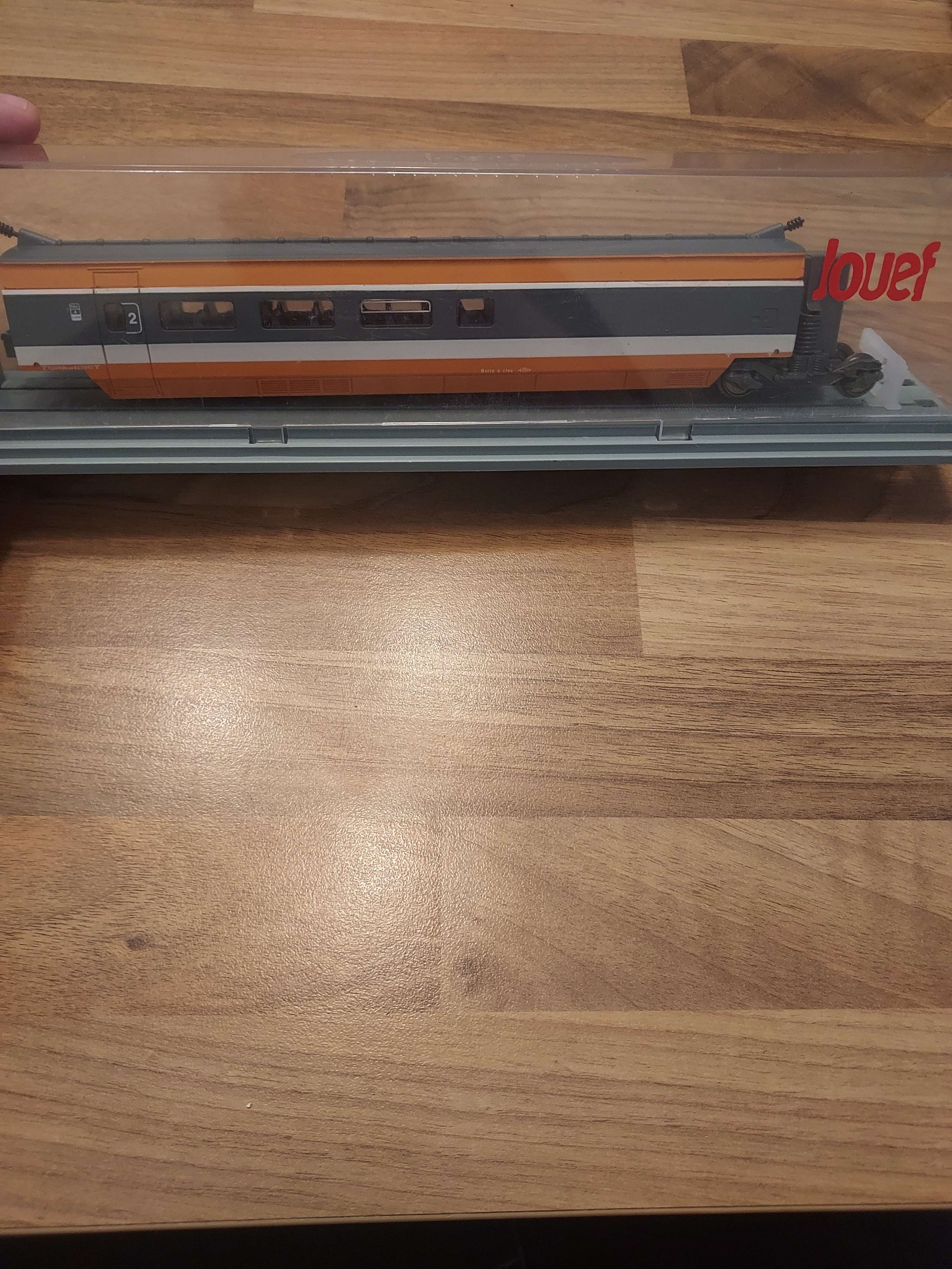 Jouef tgv voiture intermediaire avec boite cristal Ho