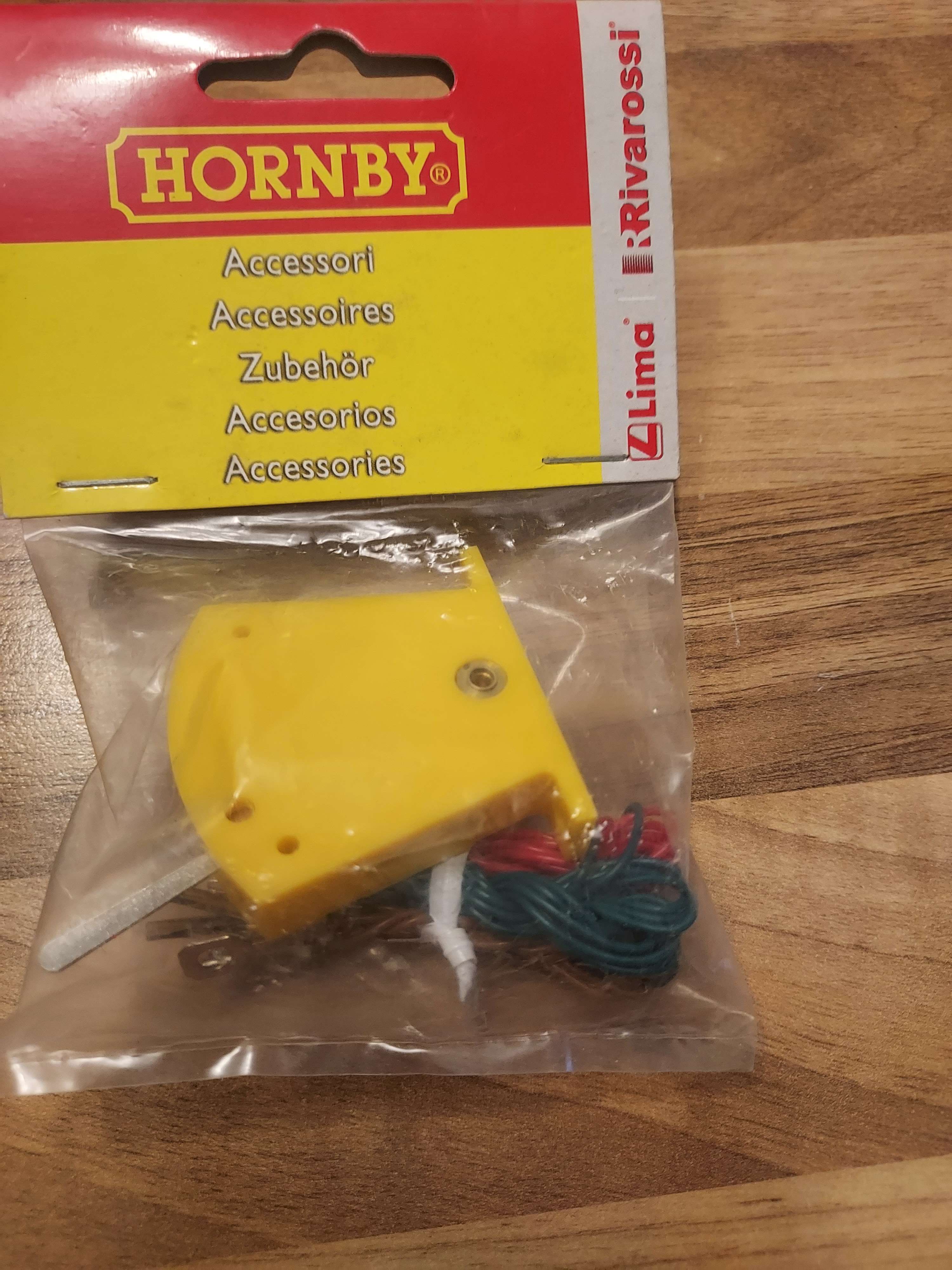 Hornby R046 - Poste de commande &agrave; levier inverseur ON / ON