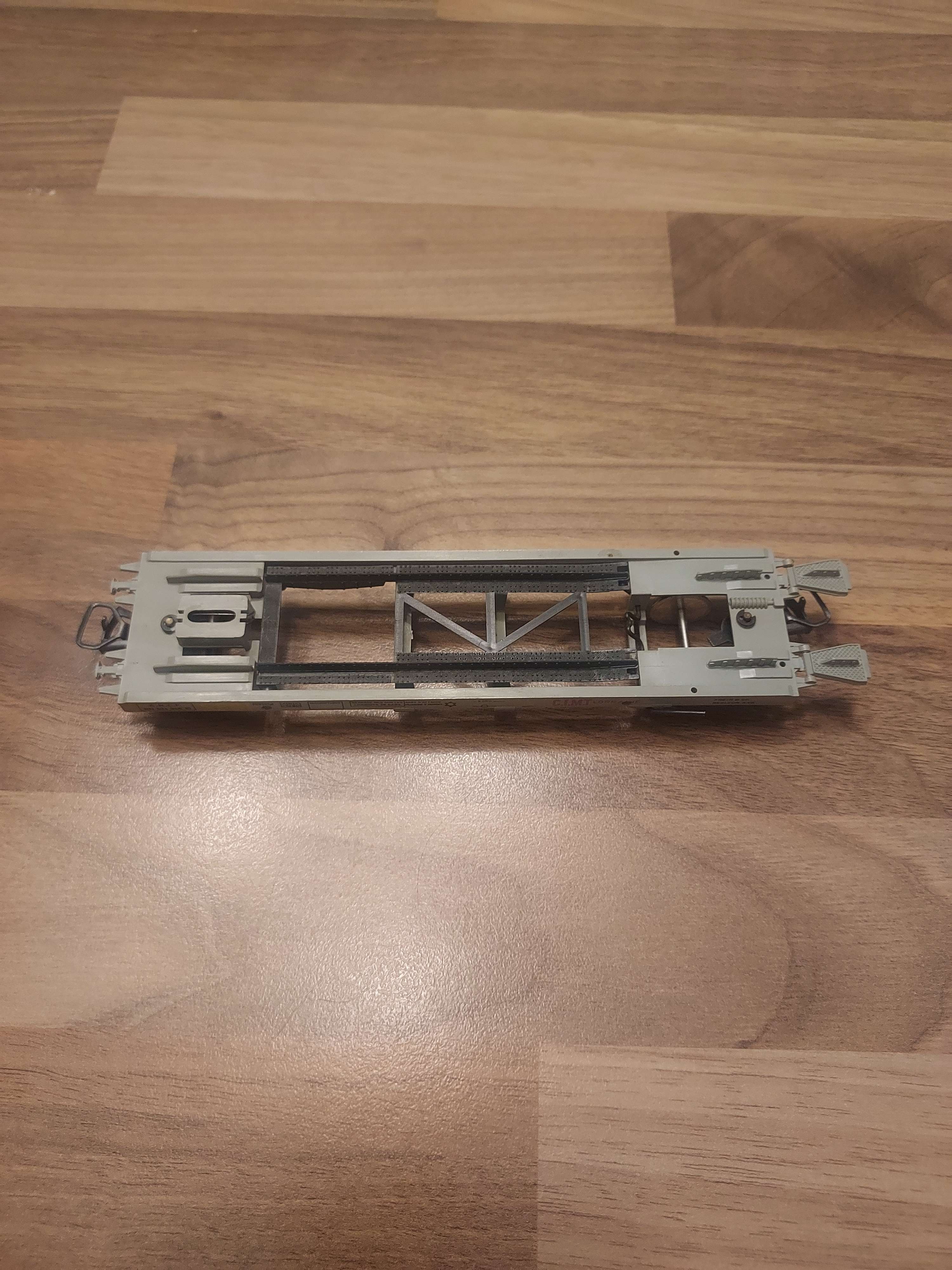 JOUEF WAGON A ESSIEUX TYPE KANGOUROU SEGI HO 