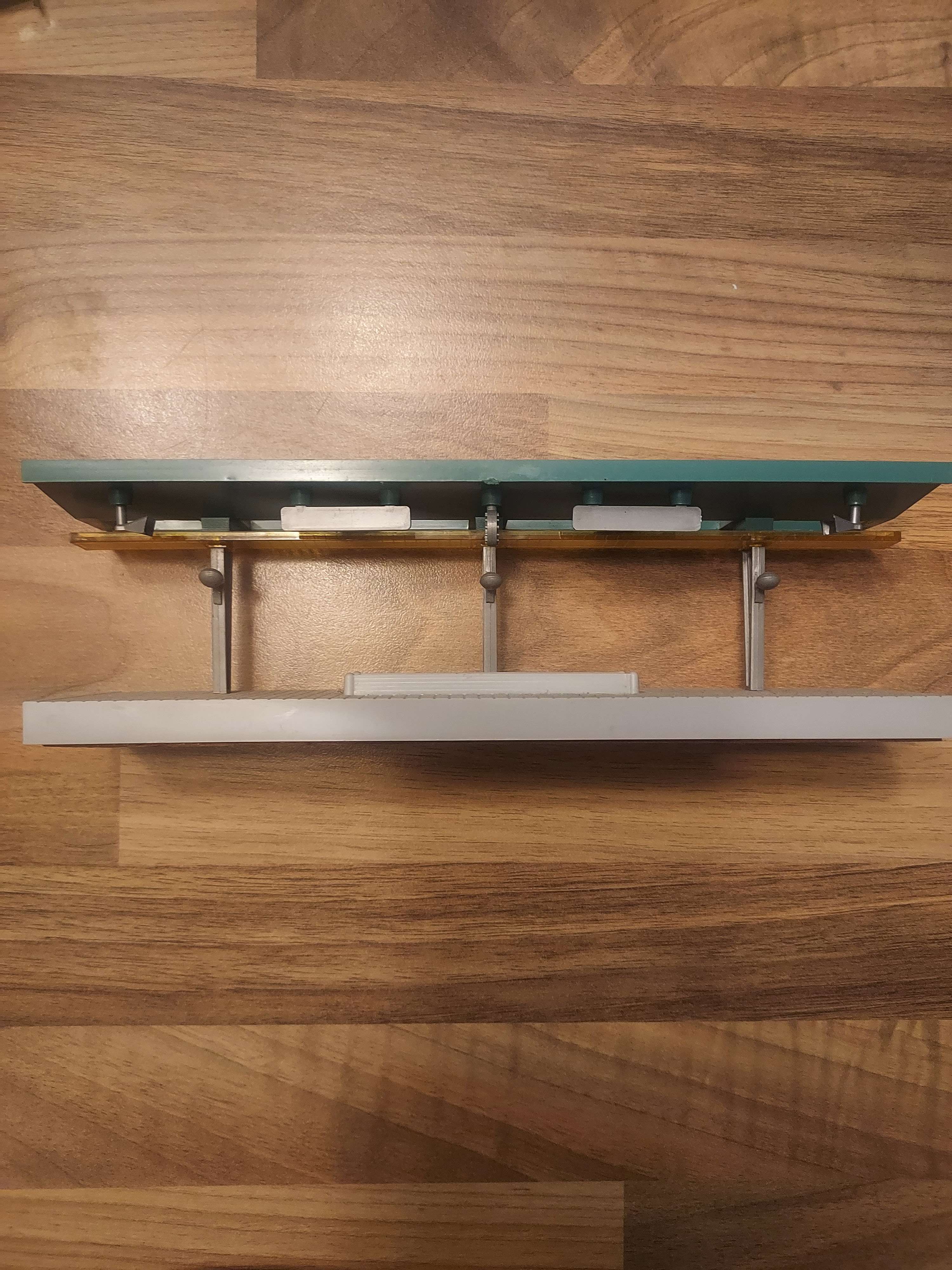 Train Quai de gare HOrnby-acHO Quai de gare Meccano HO  ref 1 