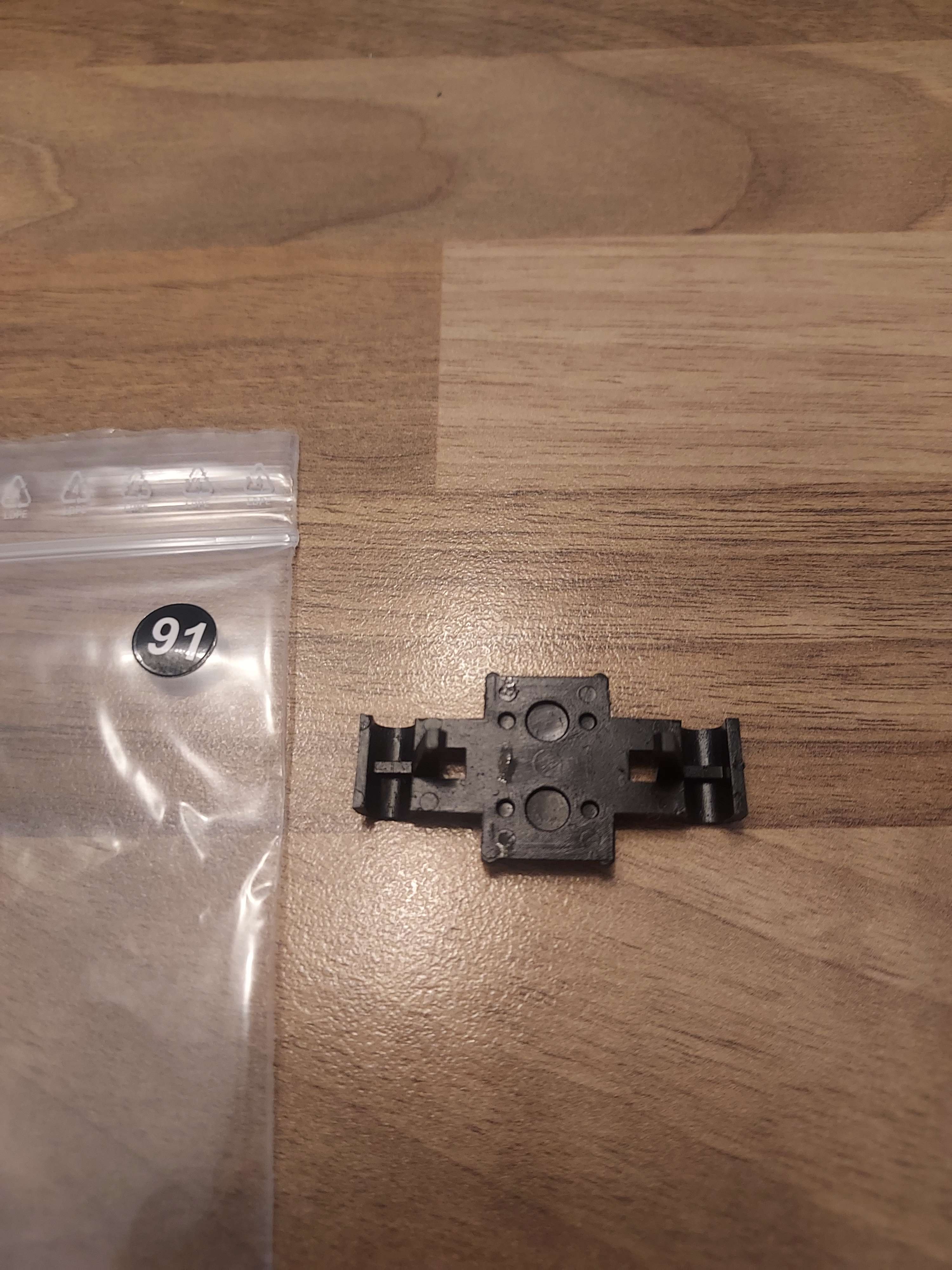 Jouef cache pour bogie capteurs de tgv sud est HO ref 91 couleur noir 