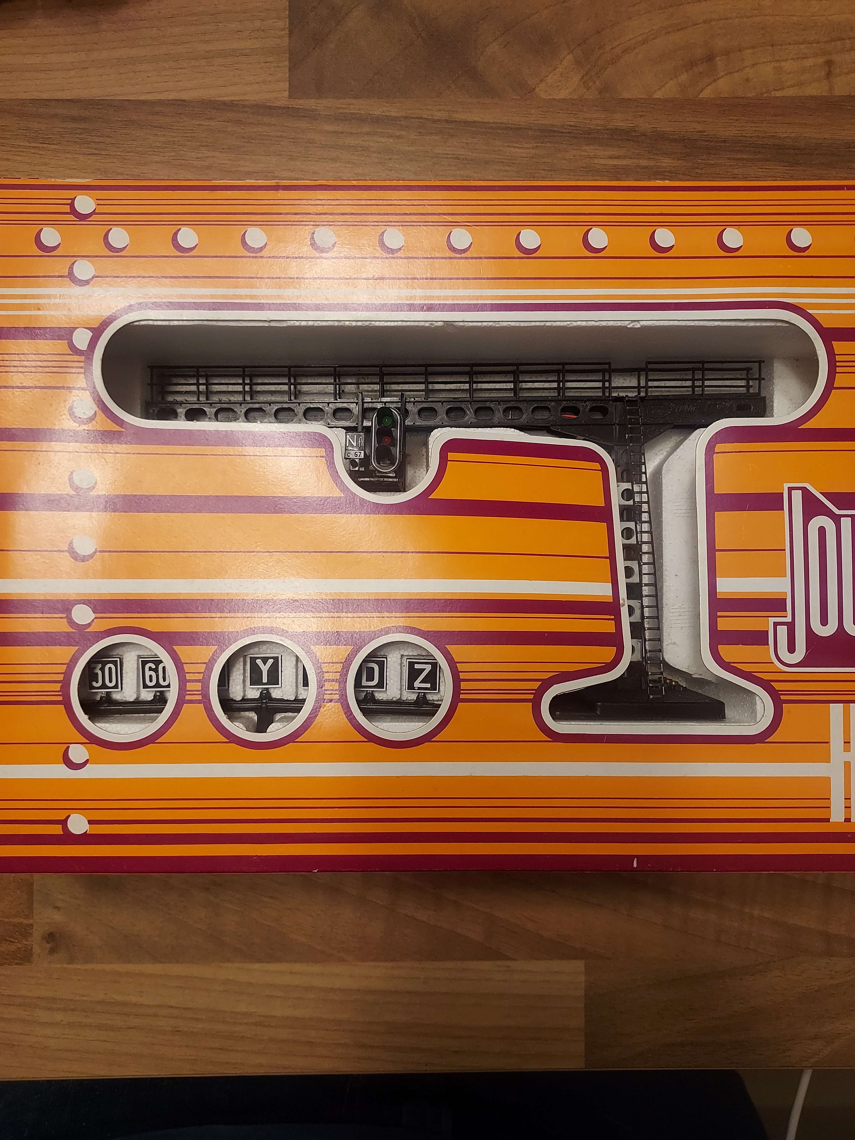 Jouef potence de signalisation avec nacelle HO ref 9321