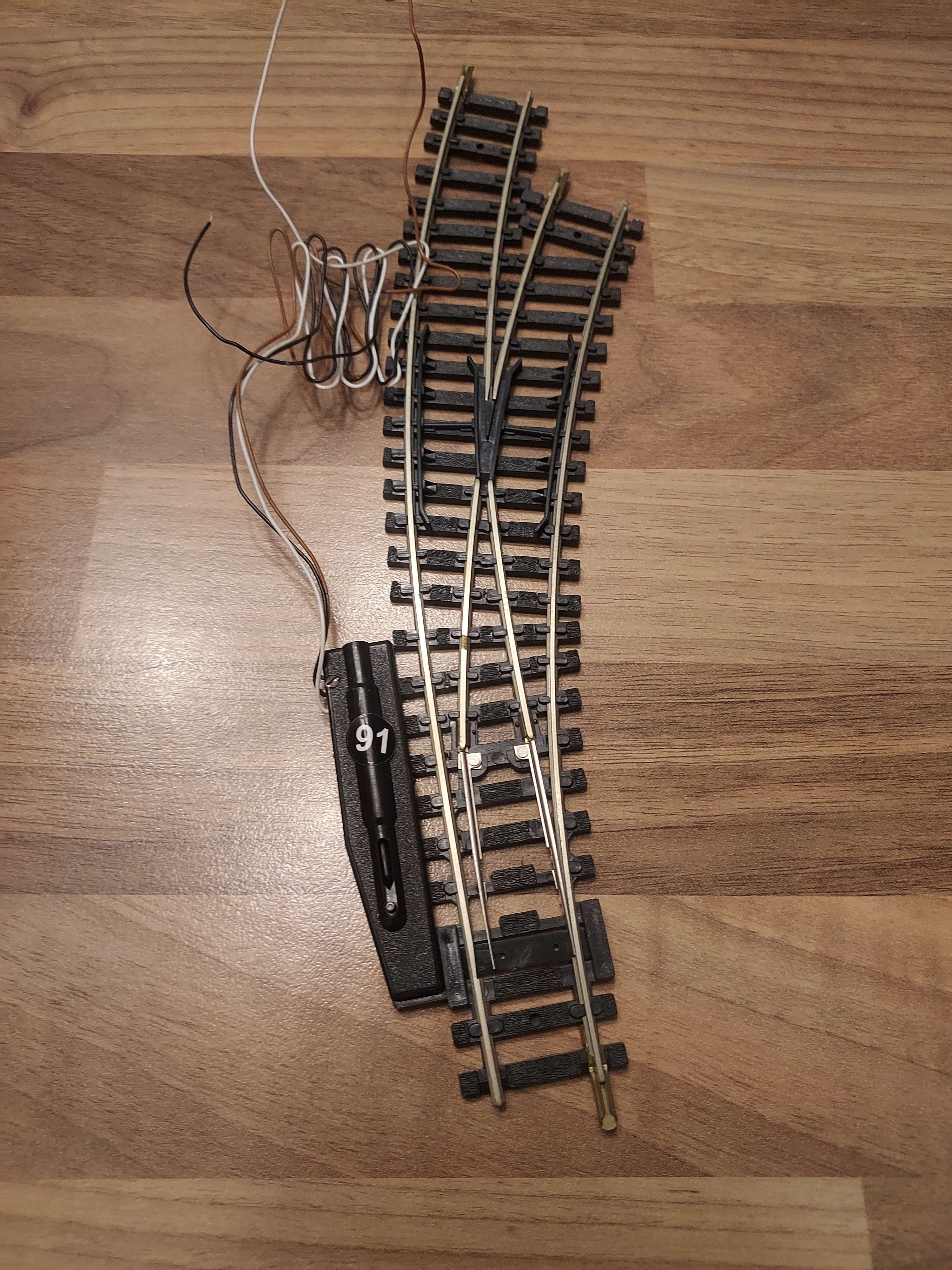 Jouef aiguillage droit &eacute;lectrique courbes rails maillechort Fonctionne ref 91