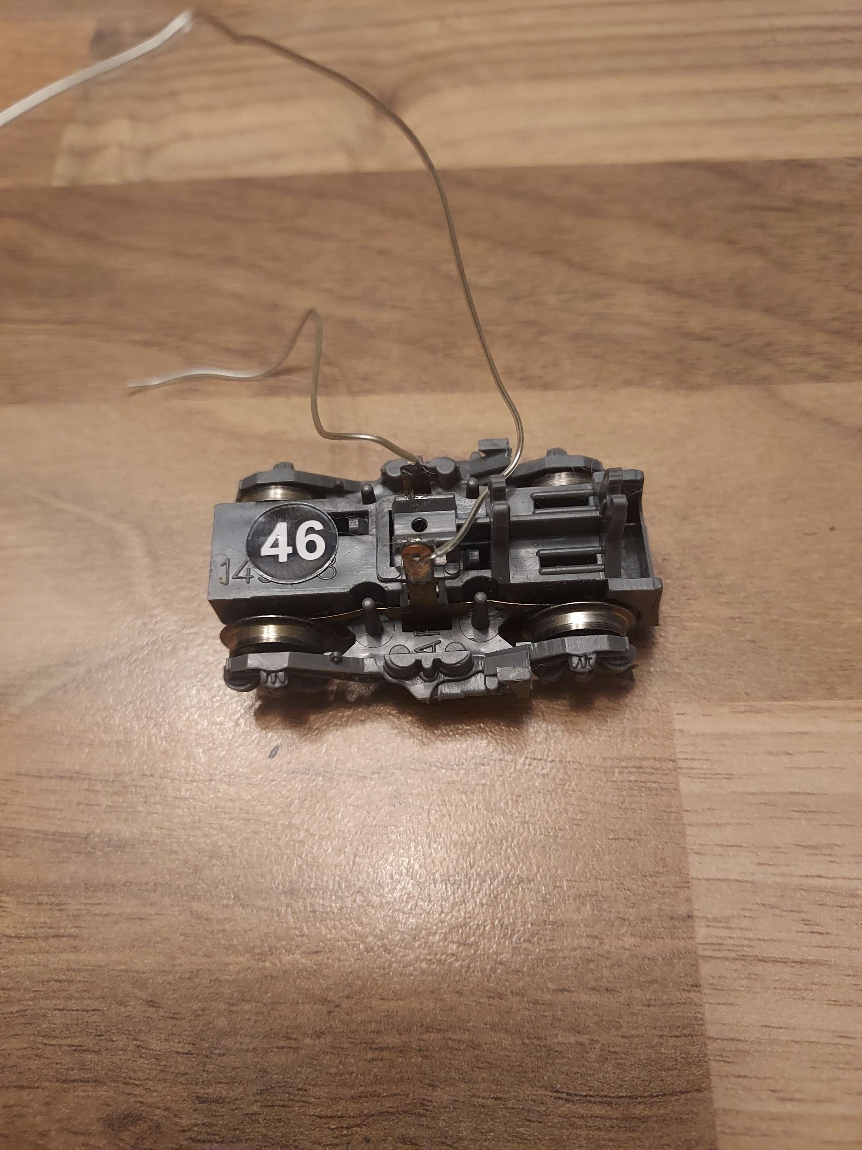 Jouef bogie avant capteurs de courant tgv Atlantique HO ref 46