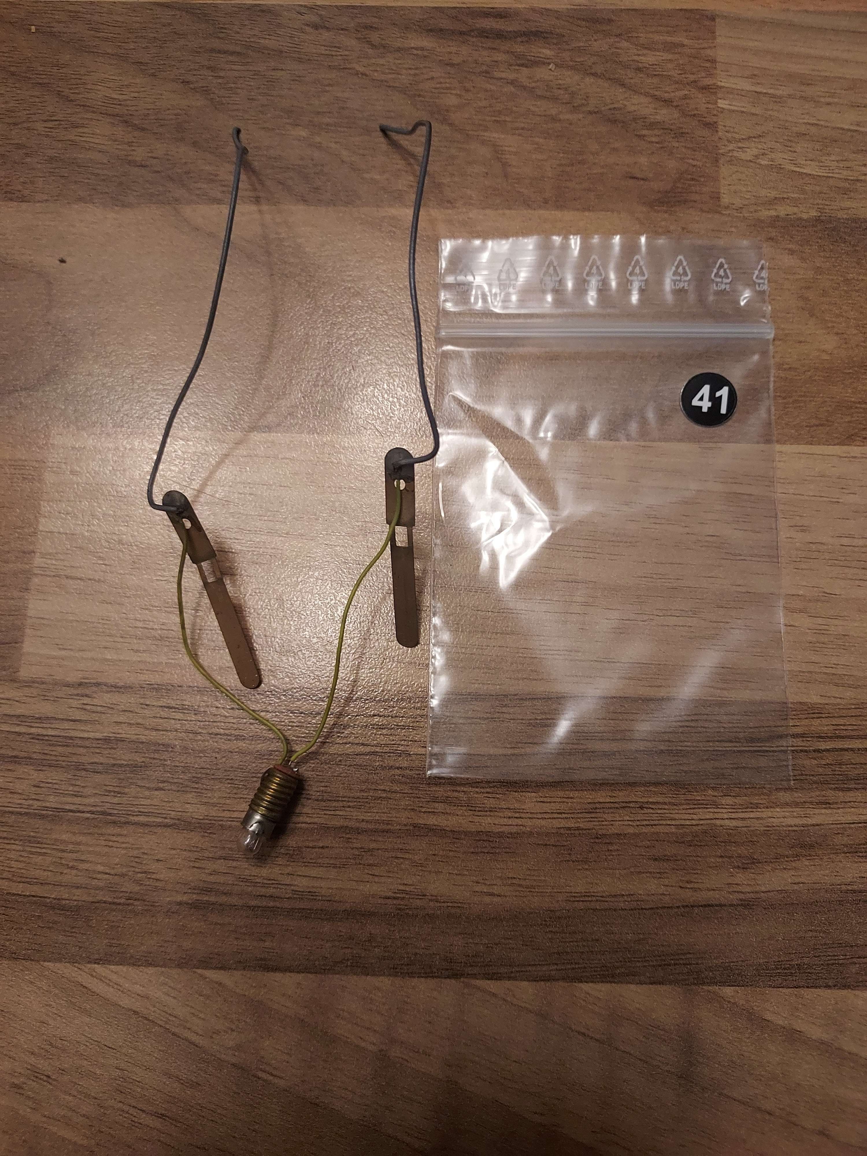 Jouef lamelles de contact pour turbotrain HO motrice avec &eacute;clairage ref 41