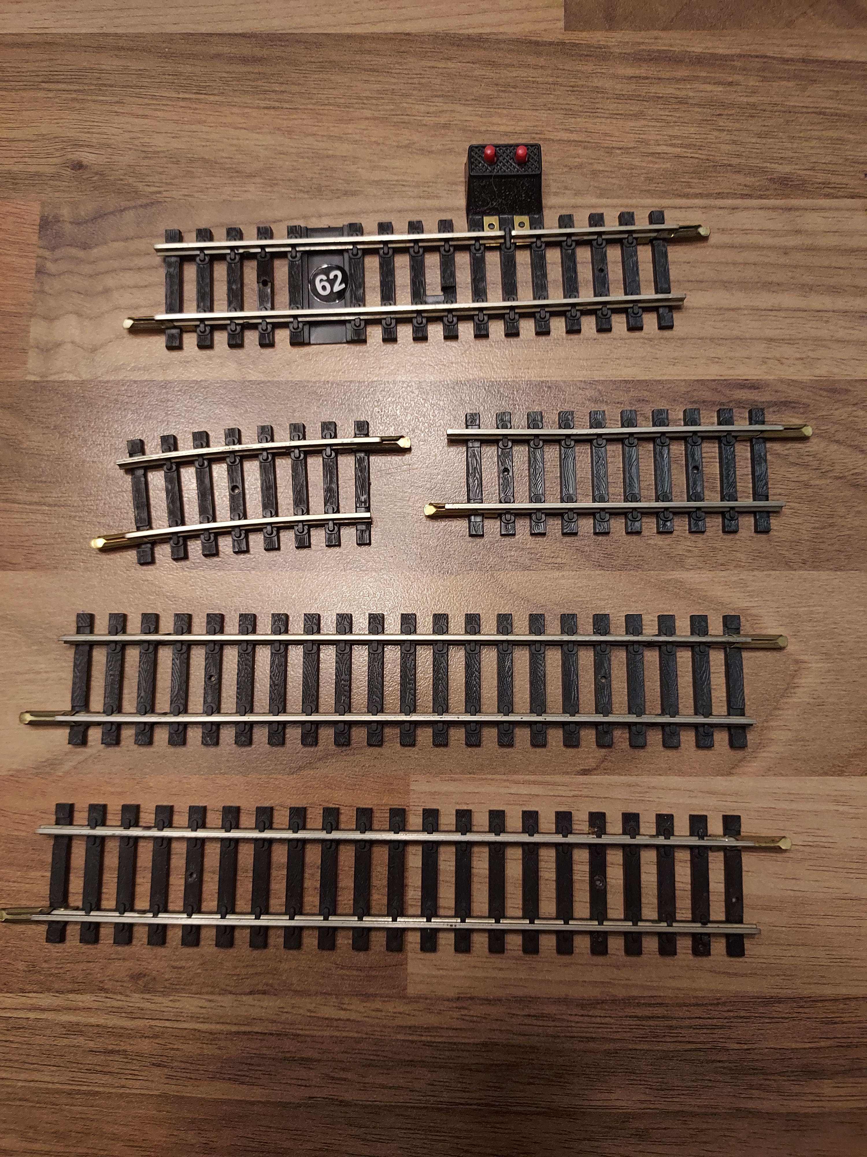 Jouef lot de 4 rails droit et une couleur HO rails maillechort R&eacute;f 62