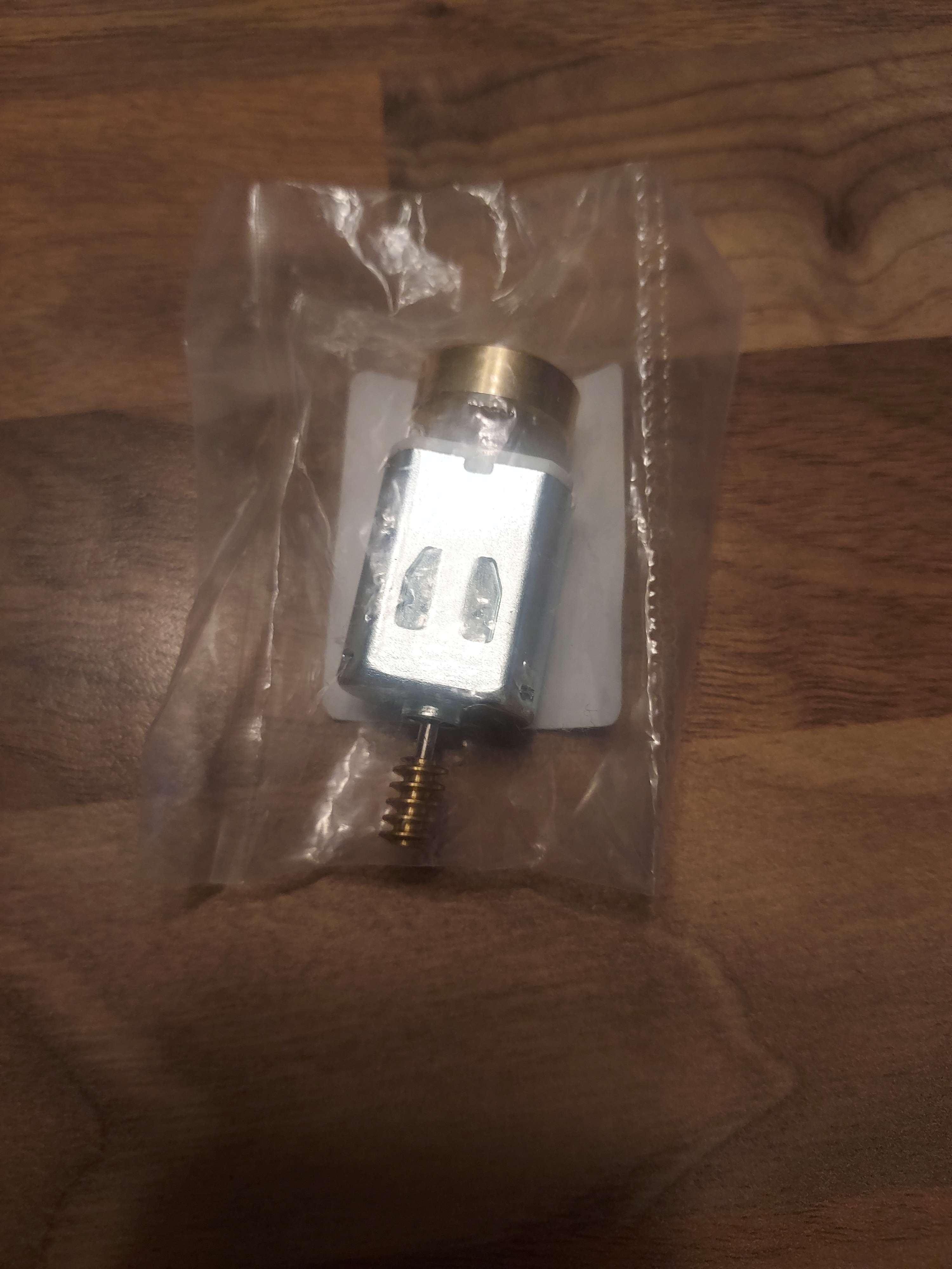 Moteur &eacute;lectrique avec volant d'inertie et vis sans fin-HO-1/87-PIKO 56001