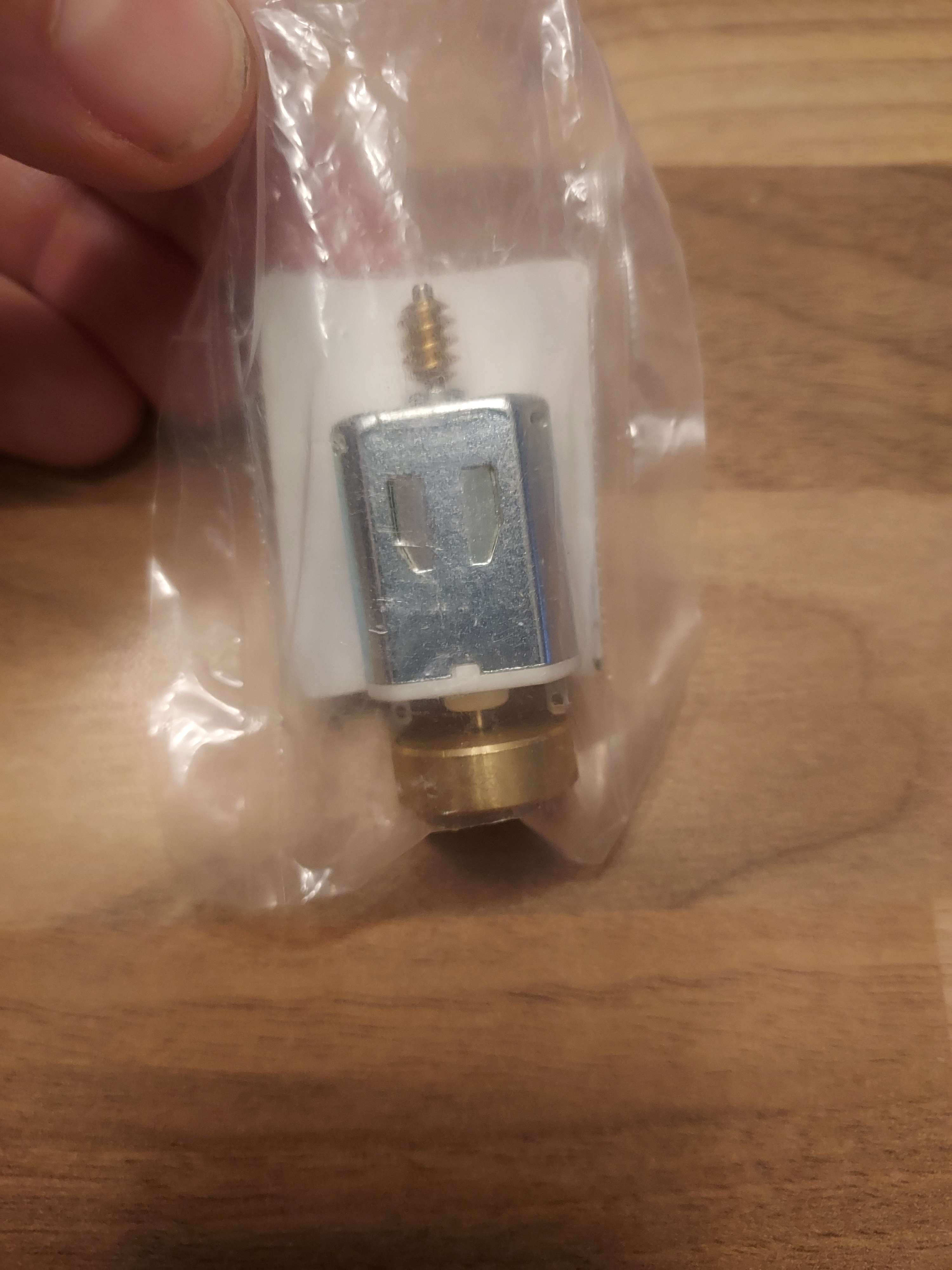 Moteur &eacute;lectrique avec volant d'inertie et vis sans fin-HO-1/87-PIKO 56000