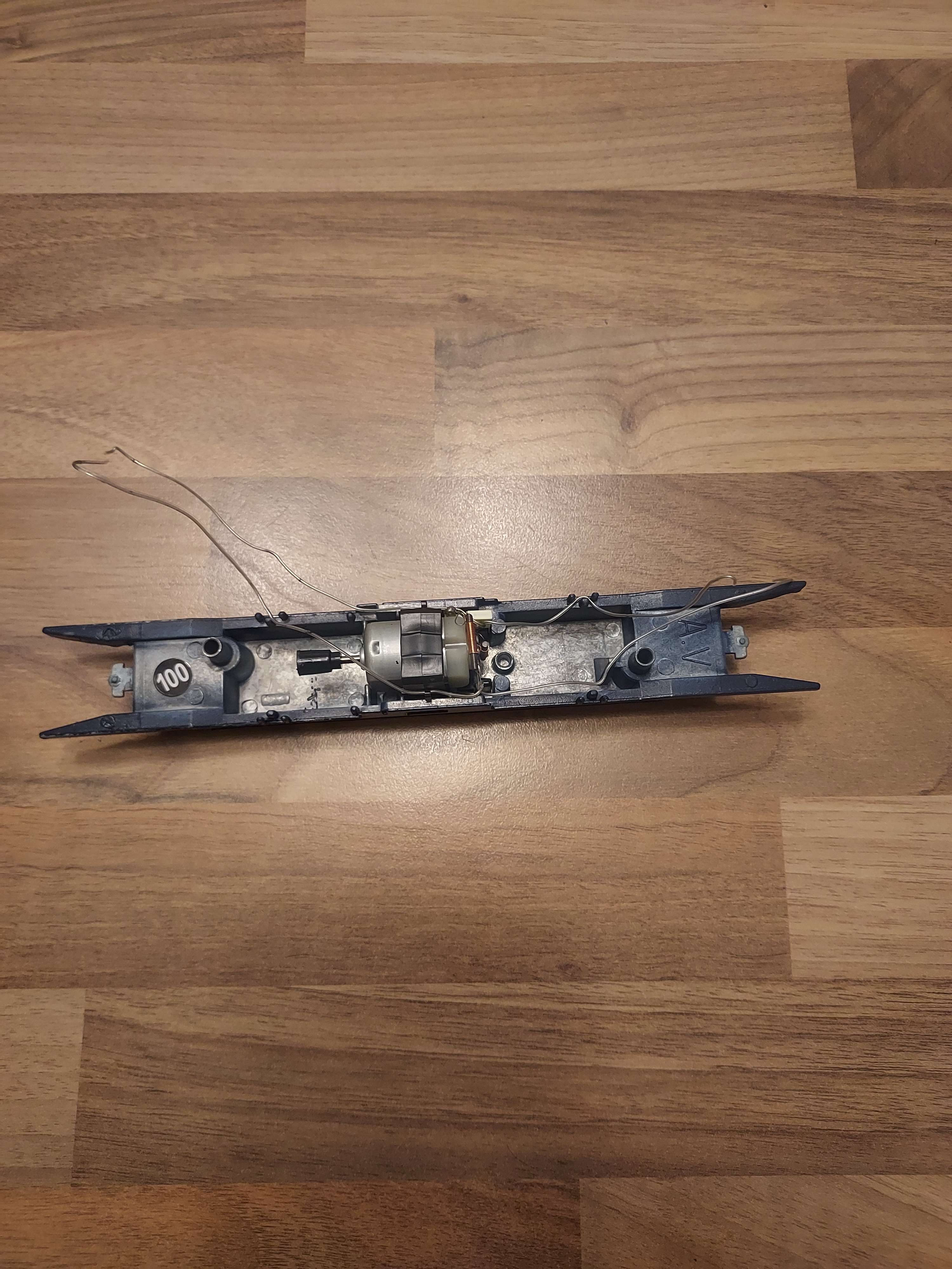 Jouef ch&acirc;ssis de tgv eurostar avec moteur ref 100