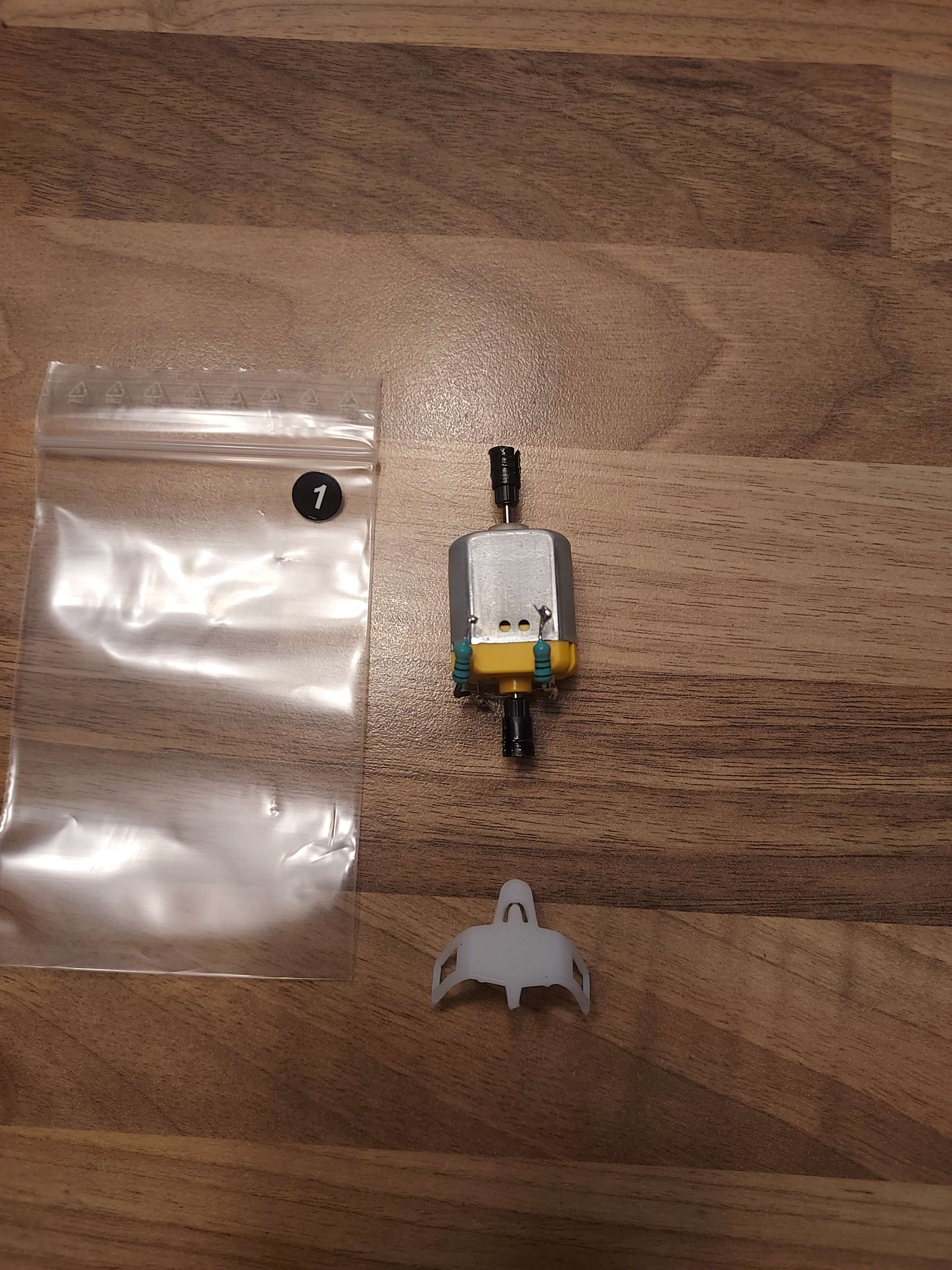 Mehano moteur de tgv avec noix de cardan 2 transmission ref 81 HO fonctionne ref 1