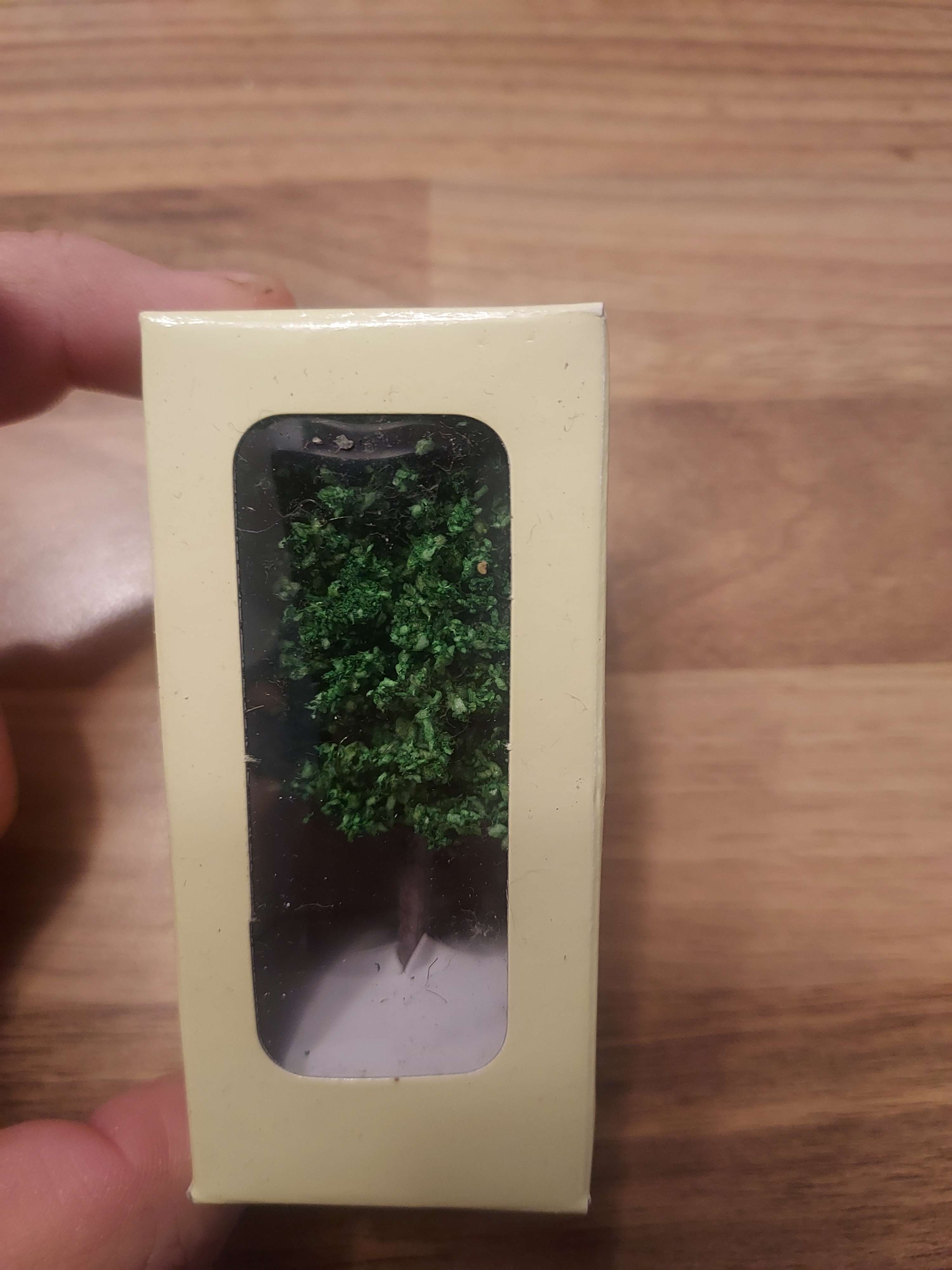 Arbre de la marque Hachette HO jouef noch Busch 