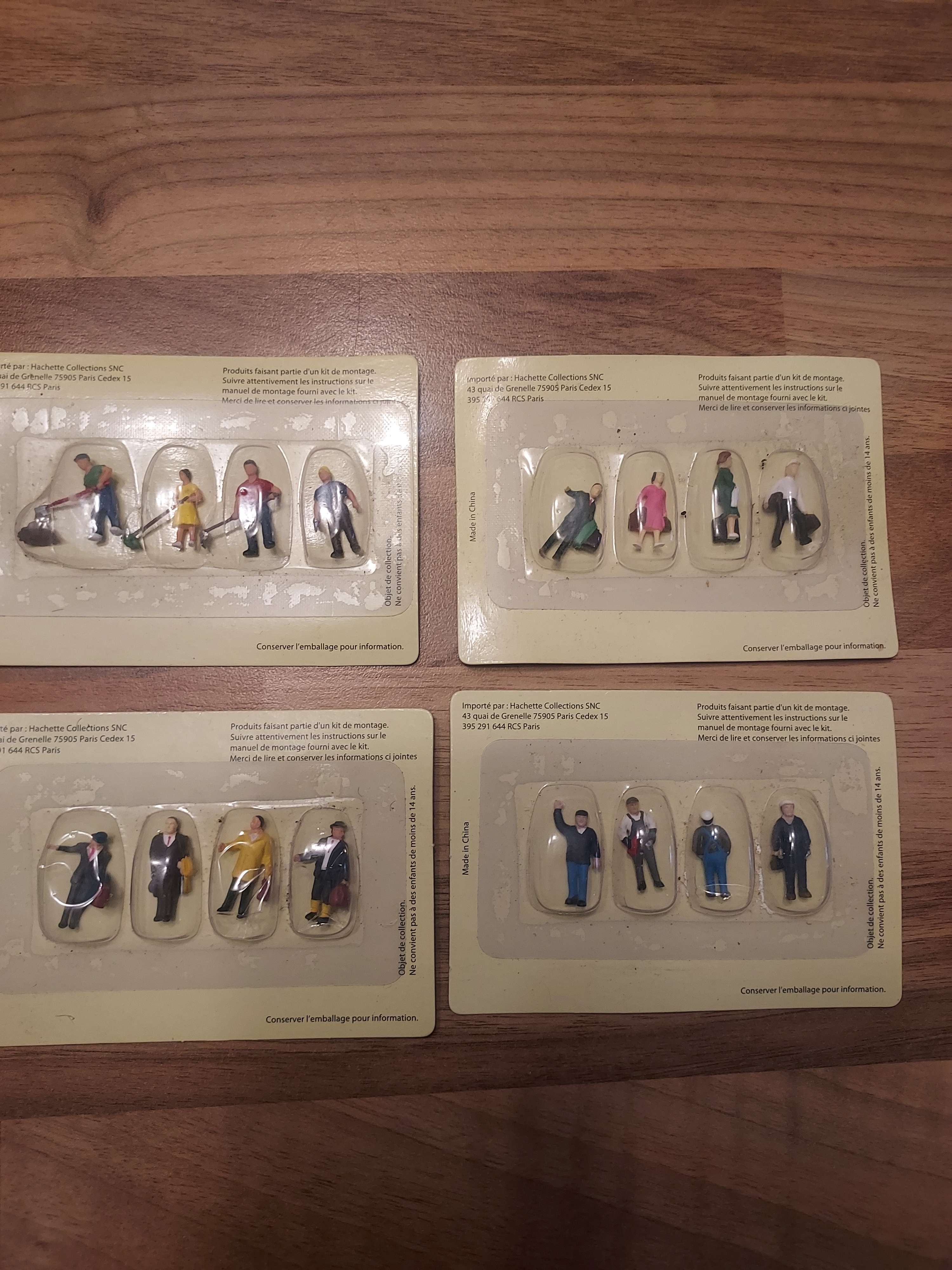 Lot de personages de la marque Hachette HO 