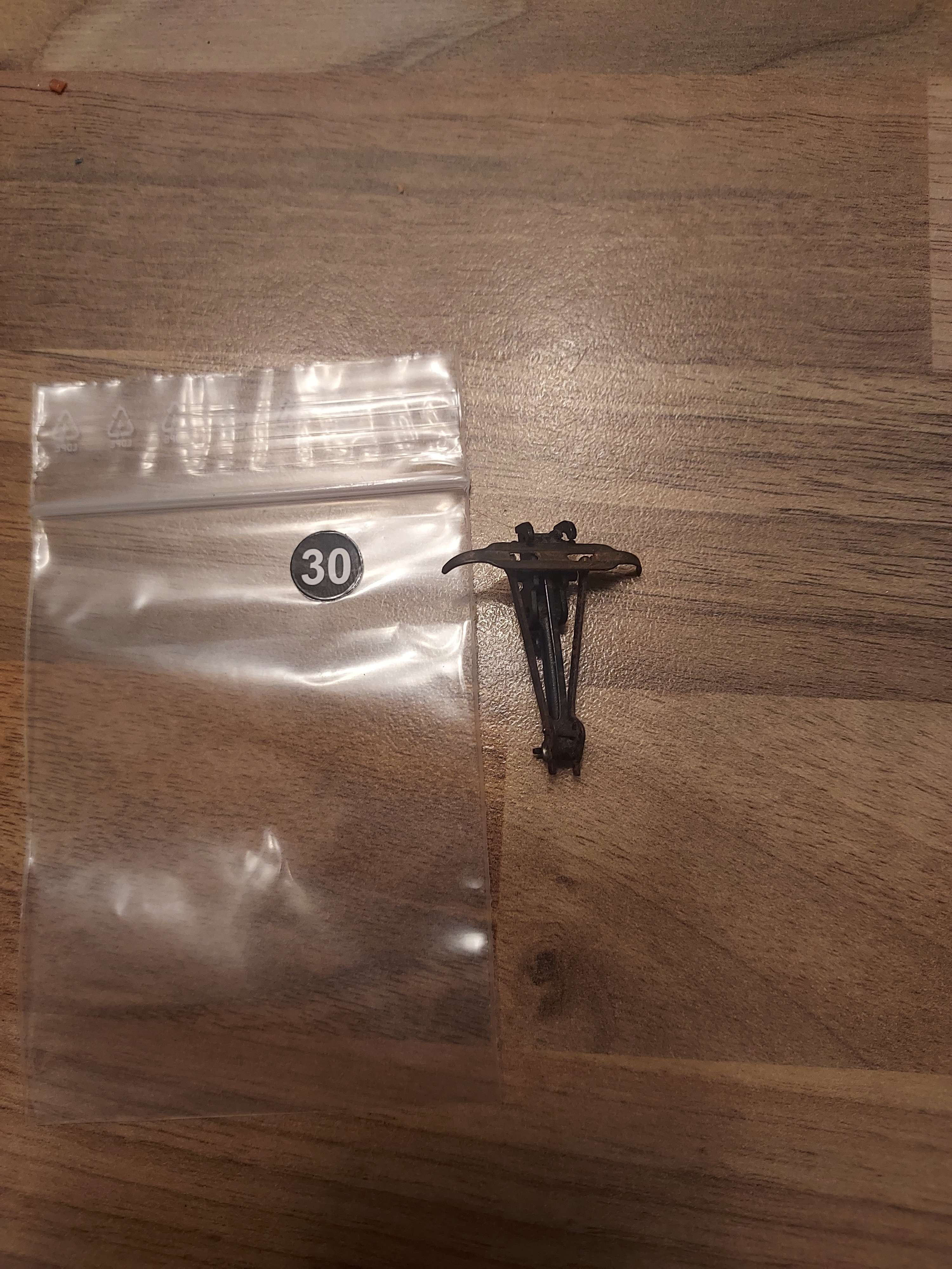 Lima pantographe de tgv sud est motrice fausse motrice HO ref 30