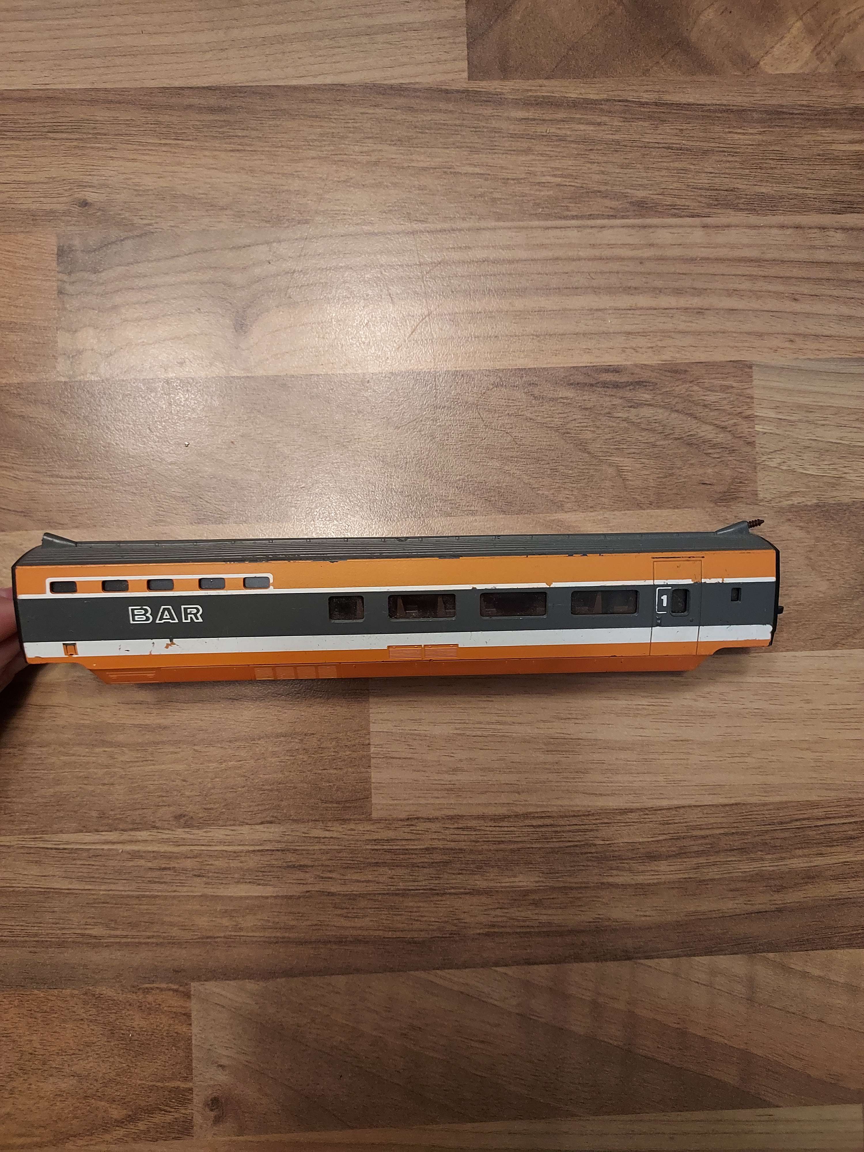 Lima voiture tgv interm&eacute;diaire 1cl bar HO de tgv sud est dans l'&eacute;tat 