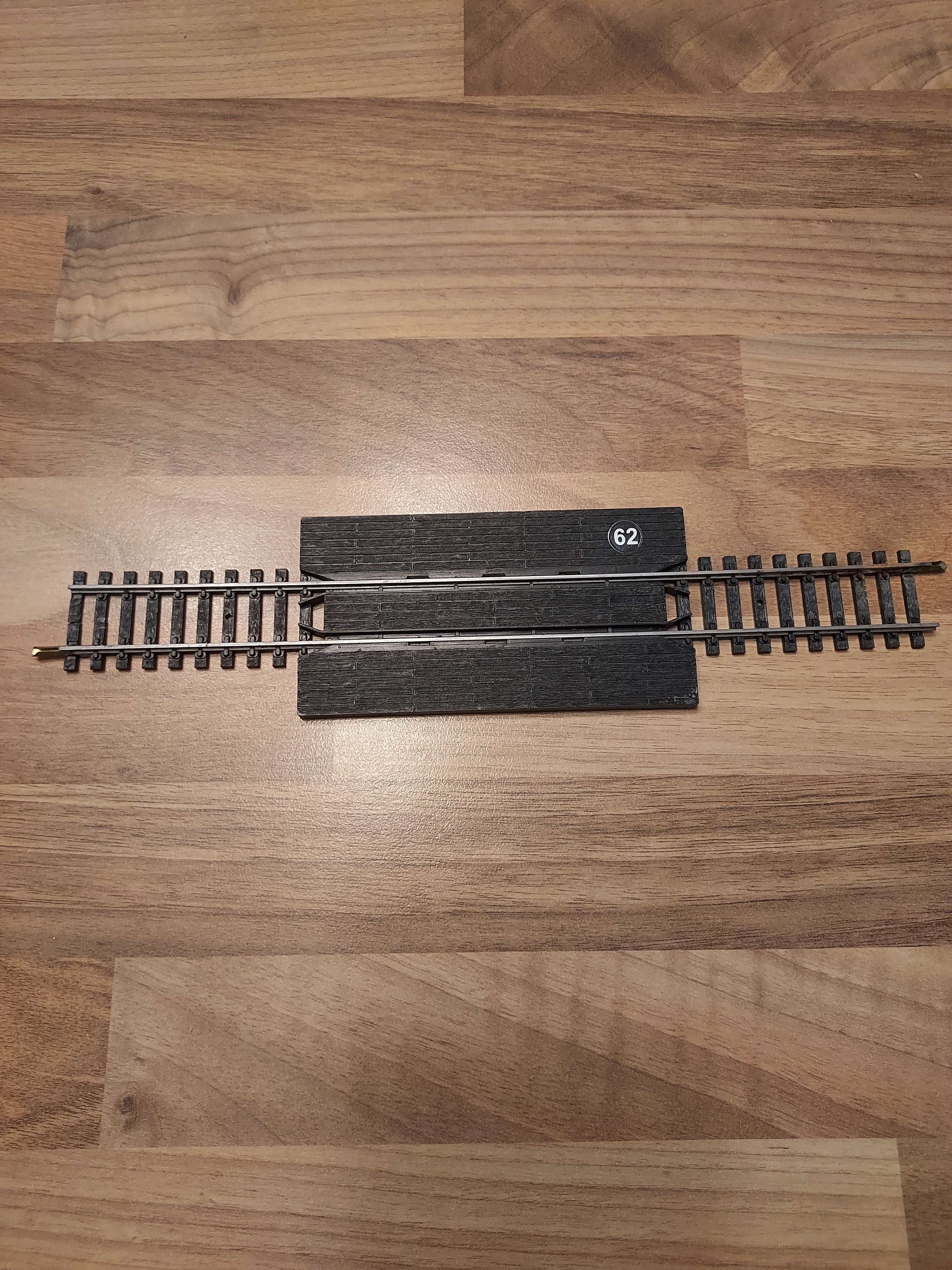 JOUEF HO : 677 RAIL  PASSAGE A NIVEAU  RAIL ACIER REF 62