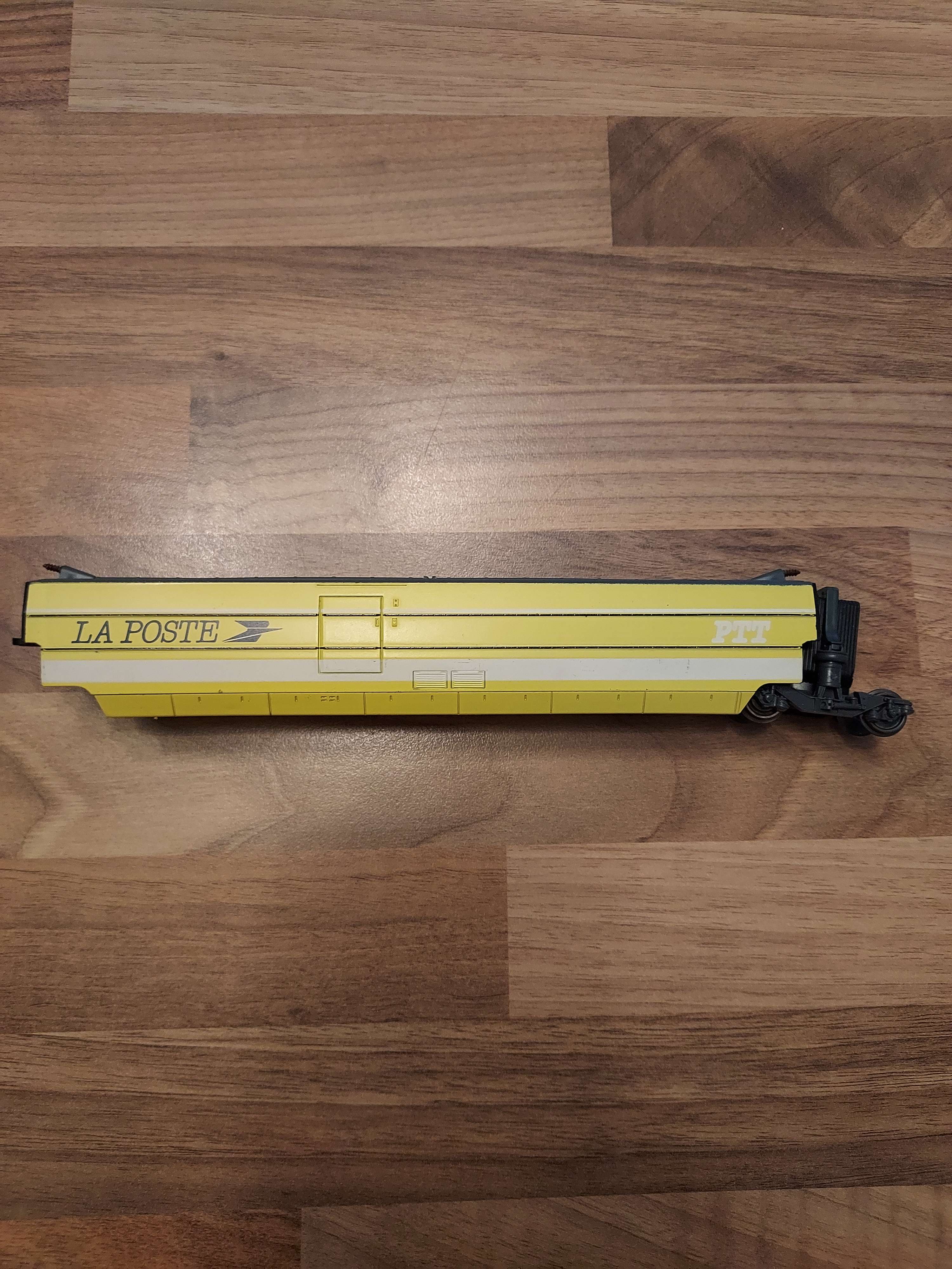 Lima voiture intermediaire tgv la poste Ho avec bogie ref 6