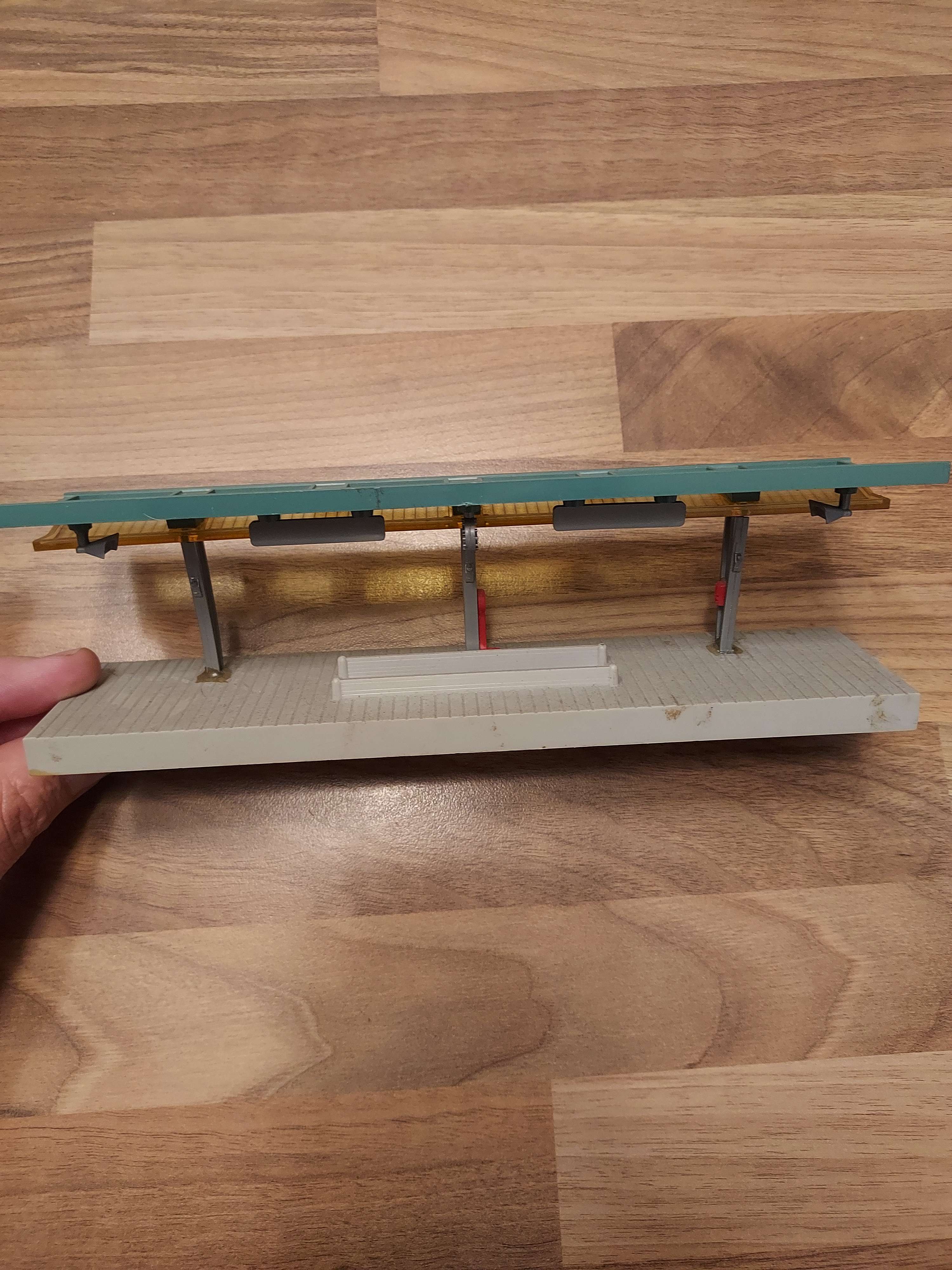  HOrnby-acHO Maquette HO Quai de gare ref 45 