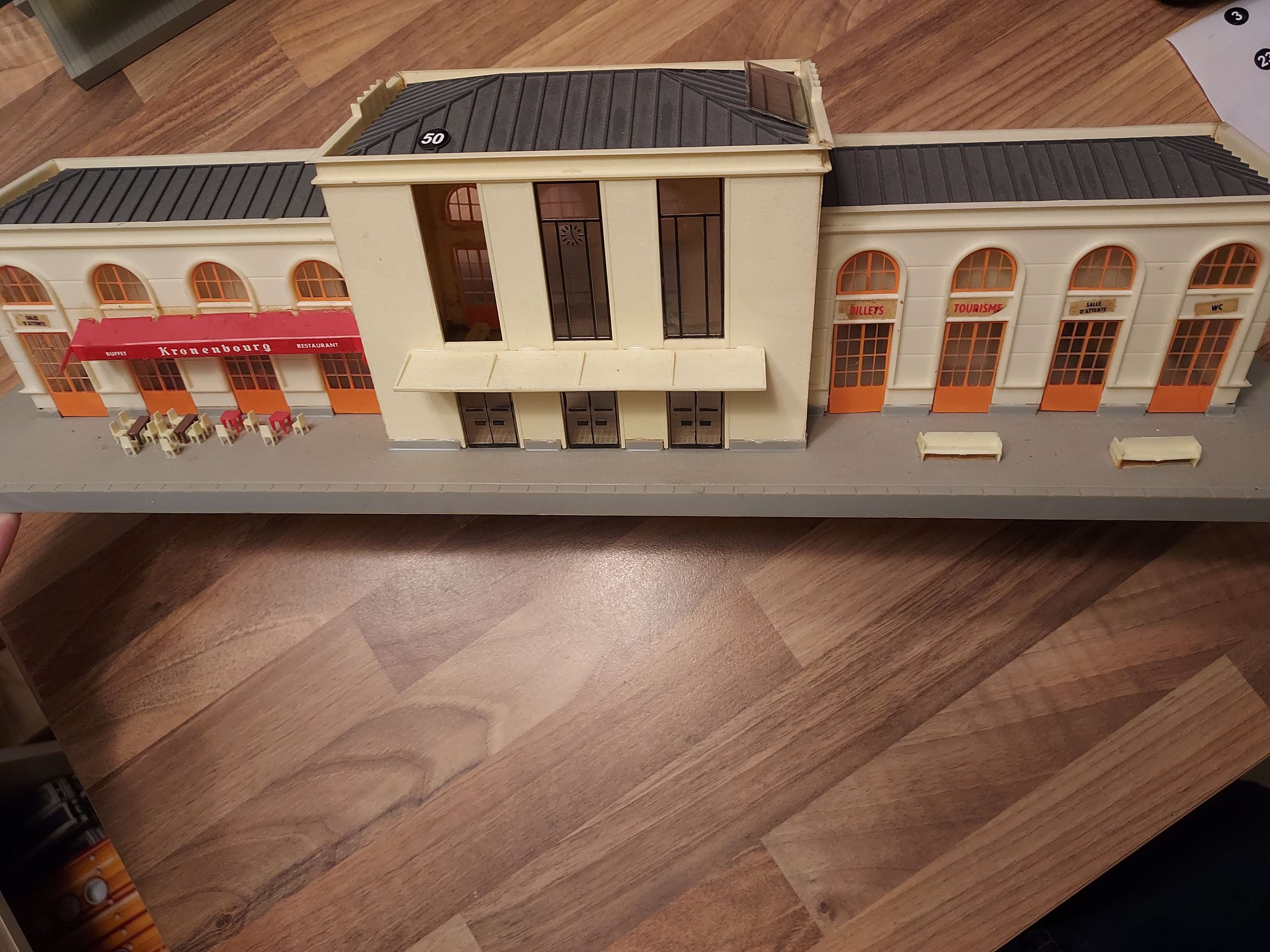 Jouef grand gare HO ref 50