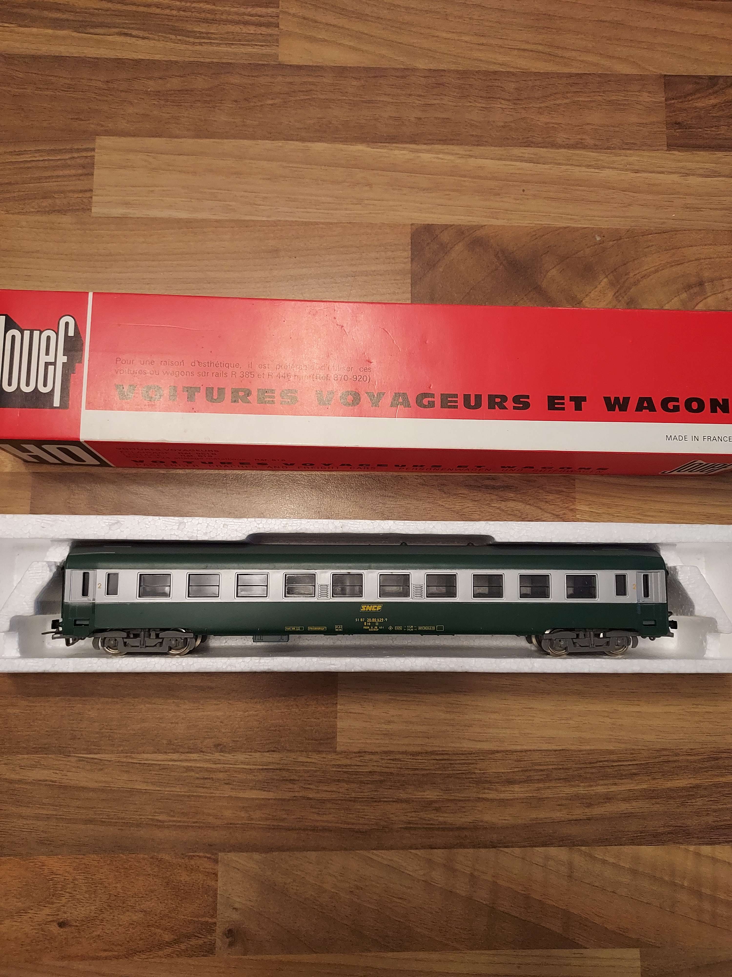 Jouef 4692 B voiture voyageurs u.i .c 2 e cl B 10 avec boite HO 