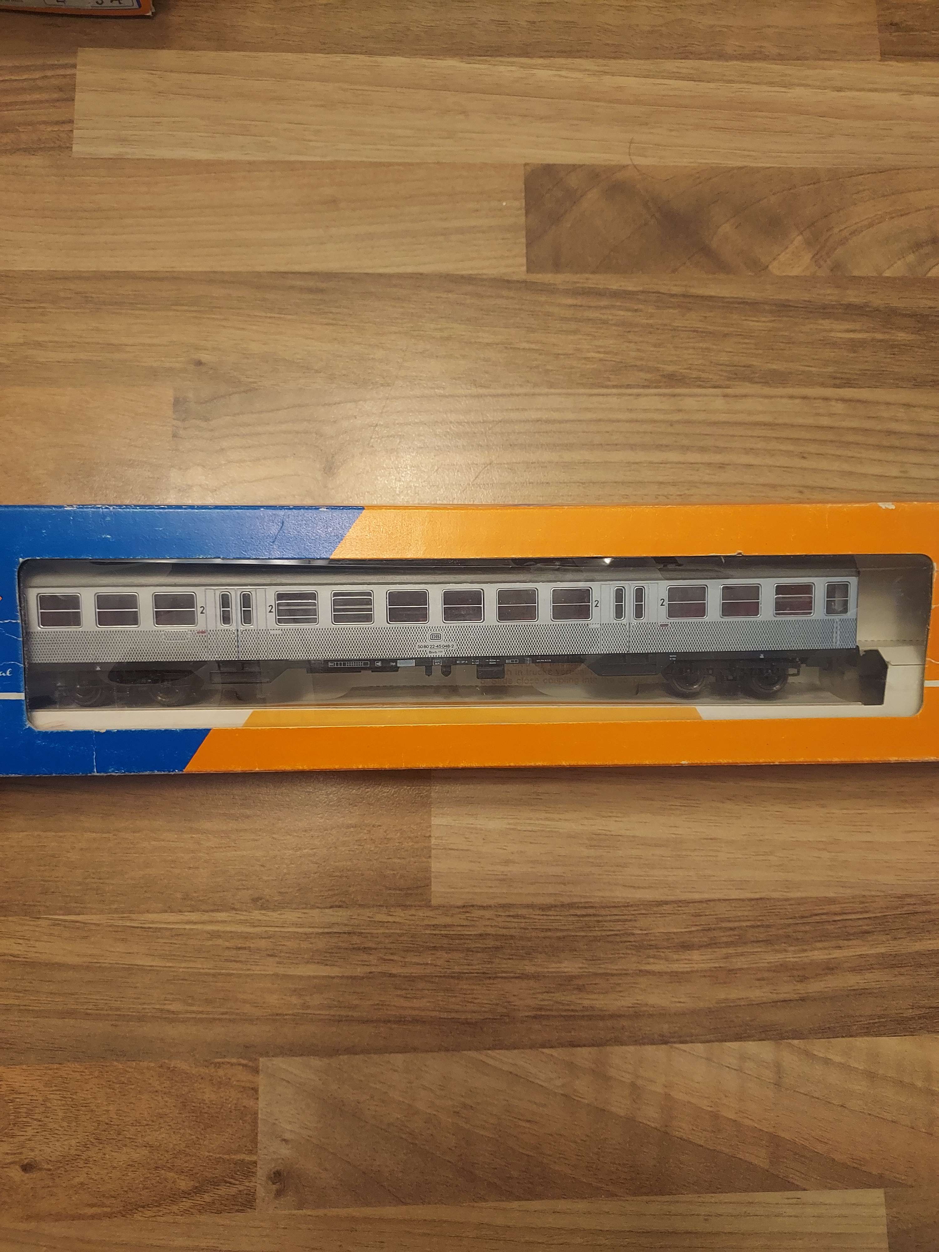 Roco Voiture Inox DB  2eme Classe   Ref: 4265 En HO