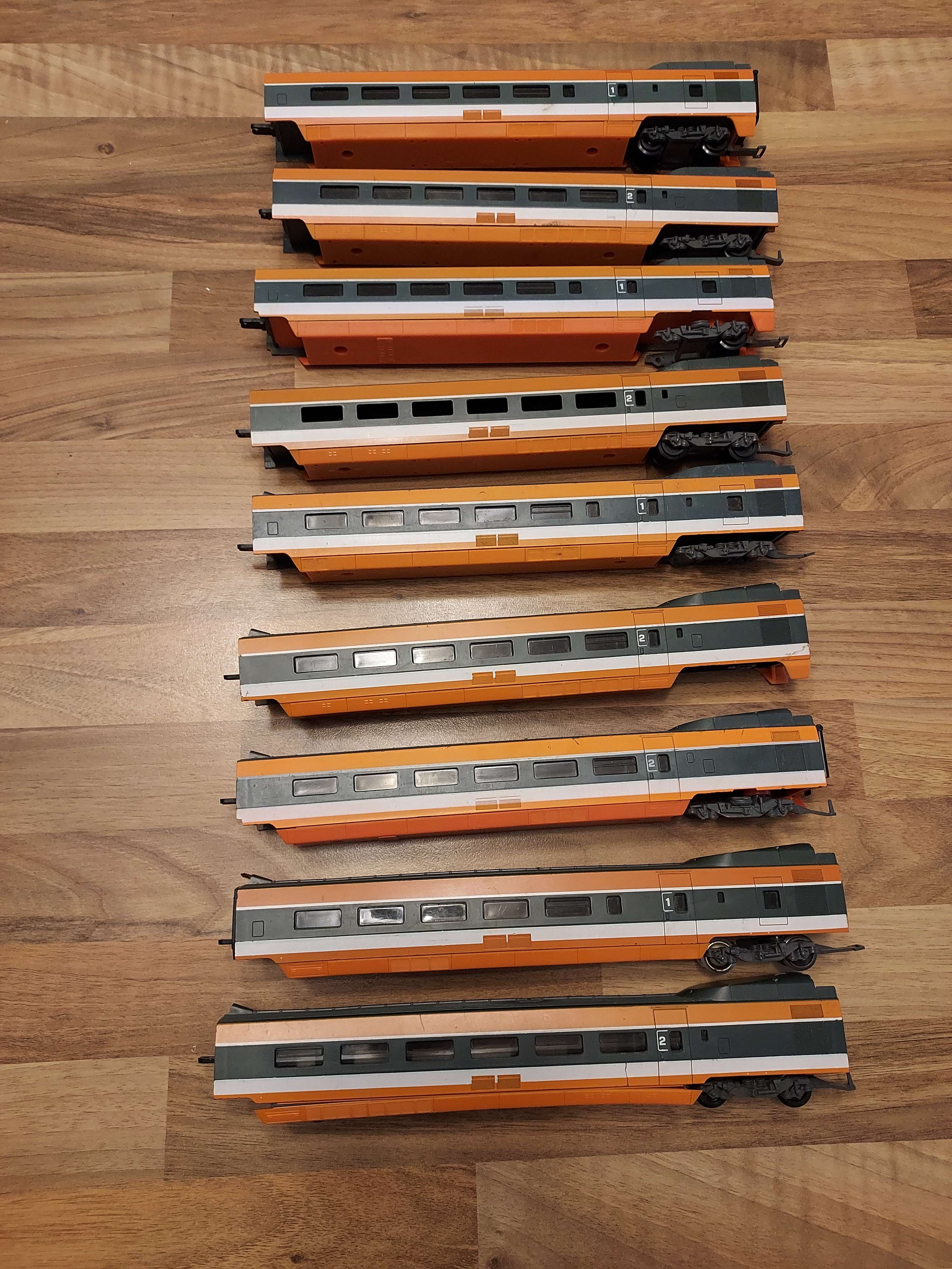 Lima lot de voitures tgv sud est 1 er et 2 em classe HO 