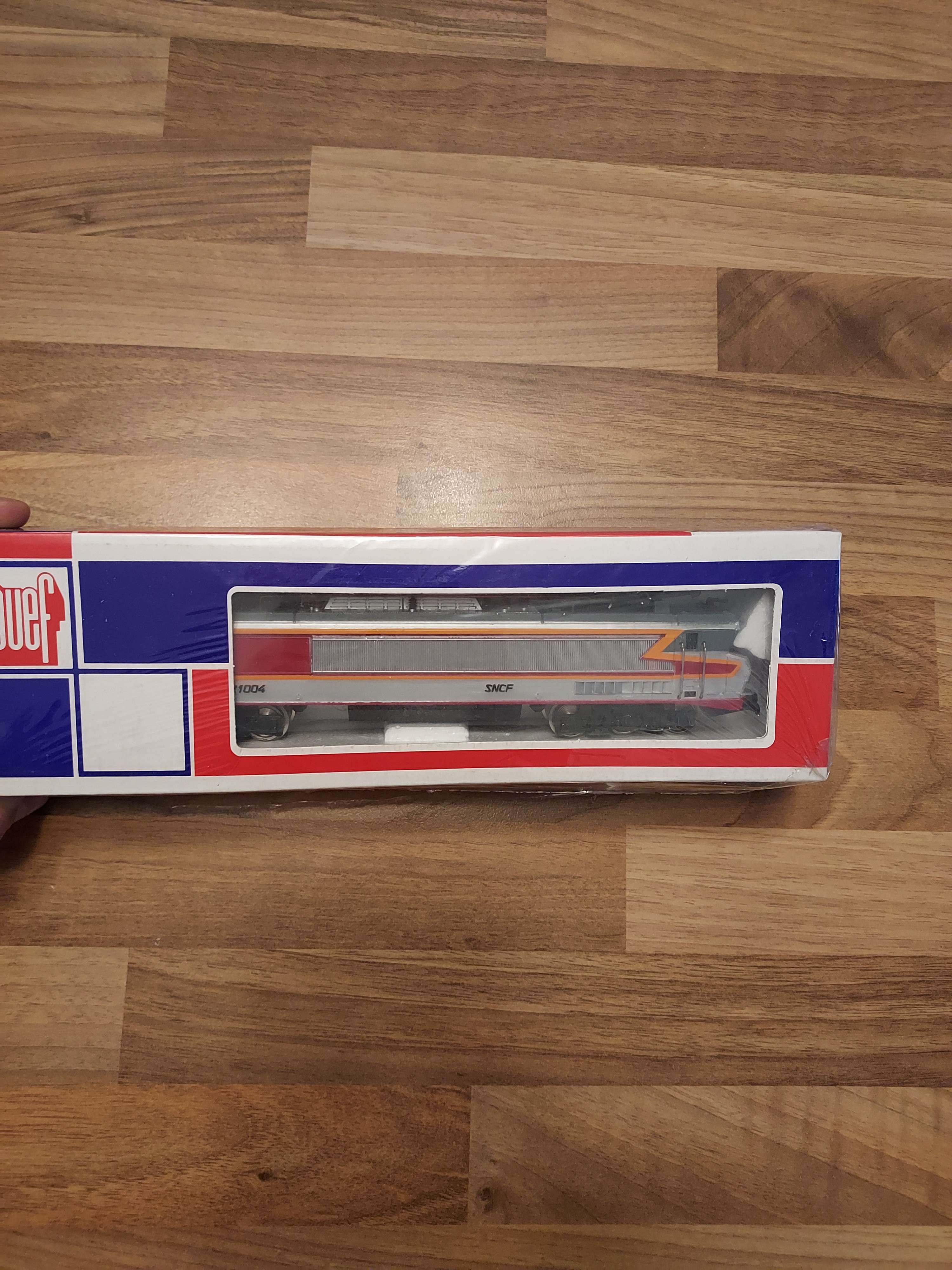 JOUEF HO 1/87   -  MACHINE ELECTRIQUE CC 21004  -  REF 8442 - sous blister 