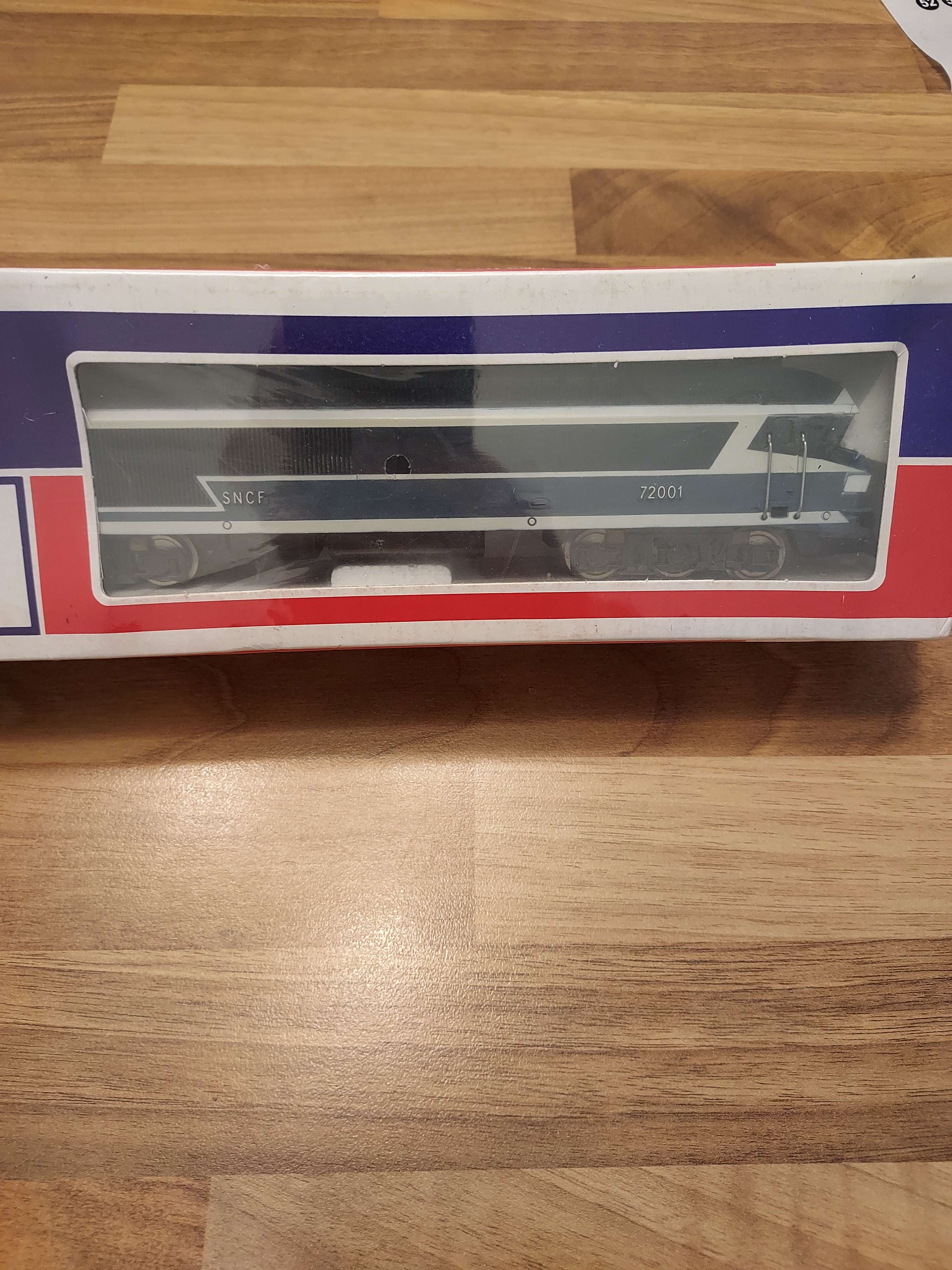 Jouef locomotive cc 72001 sous blister Ho ref 8571