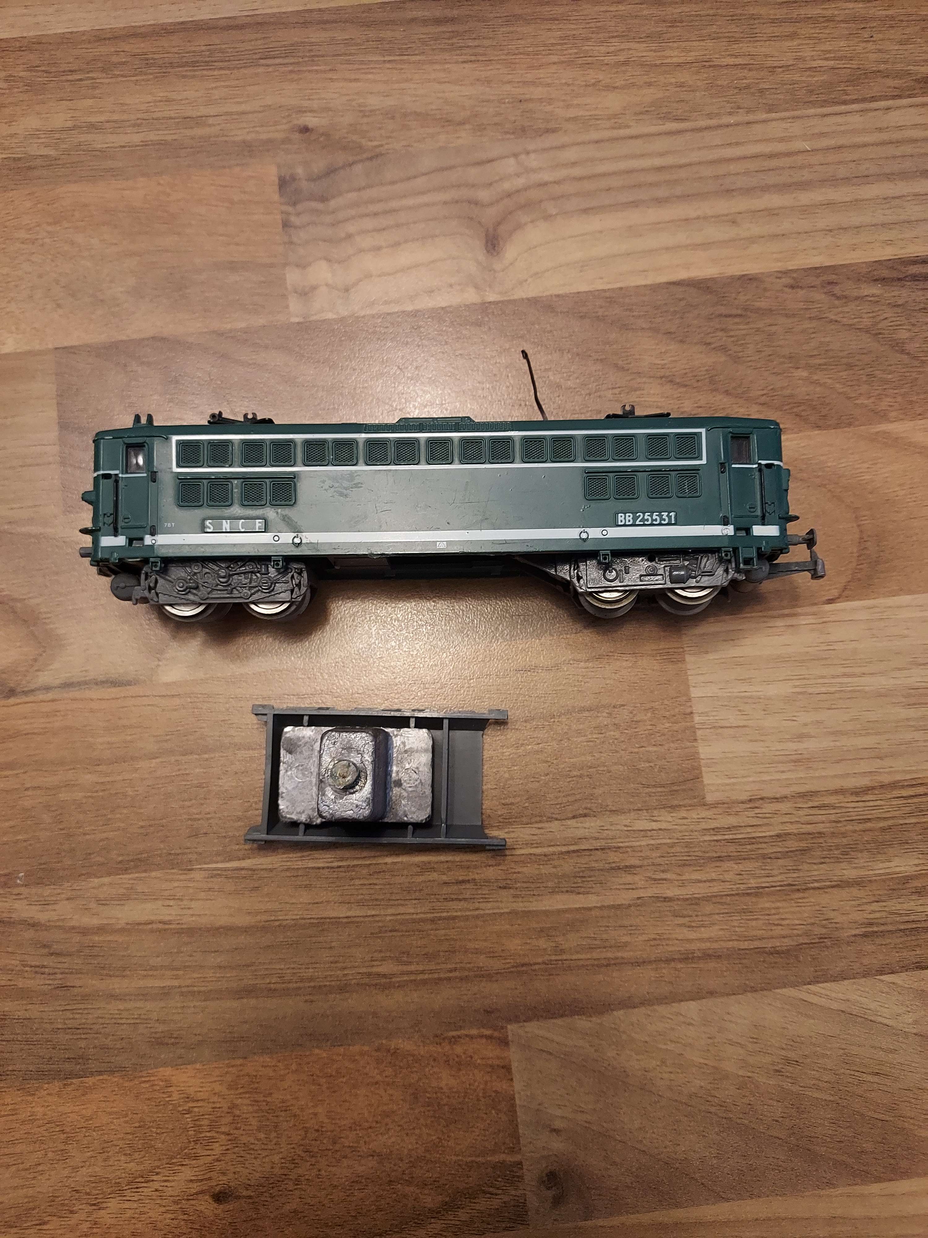 Jouef locomotive BB 25531 HO ref 9 pour pi&egrave;ces 
